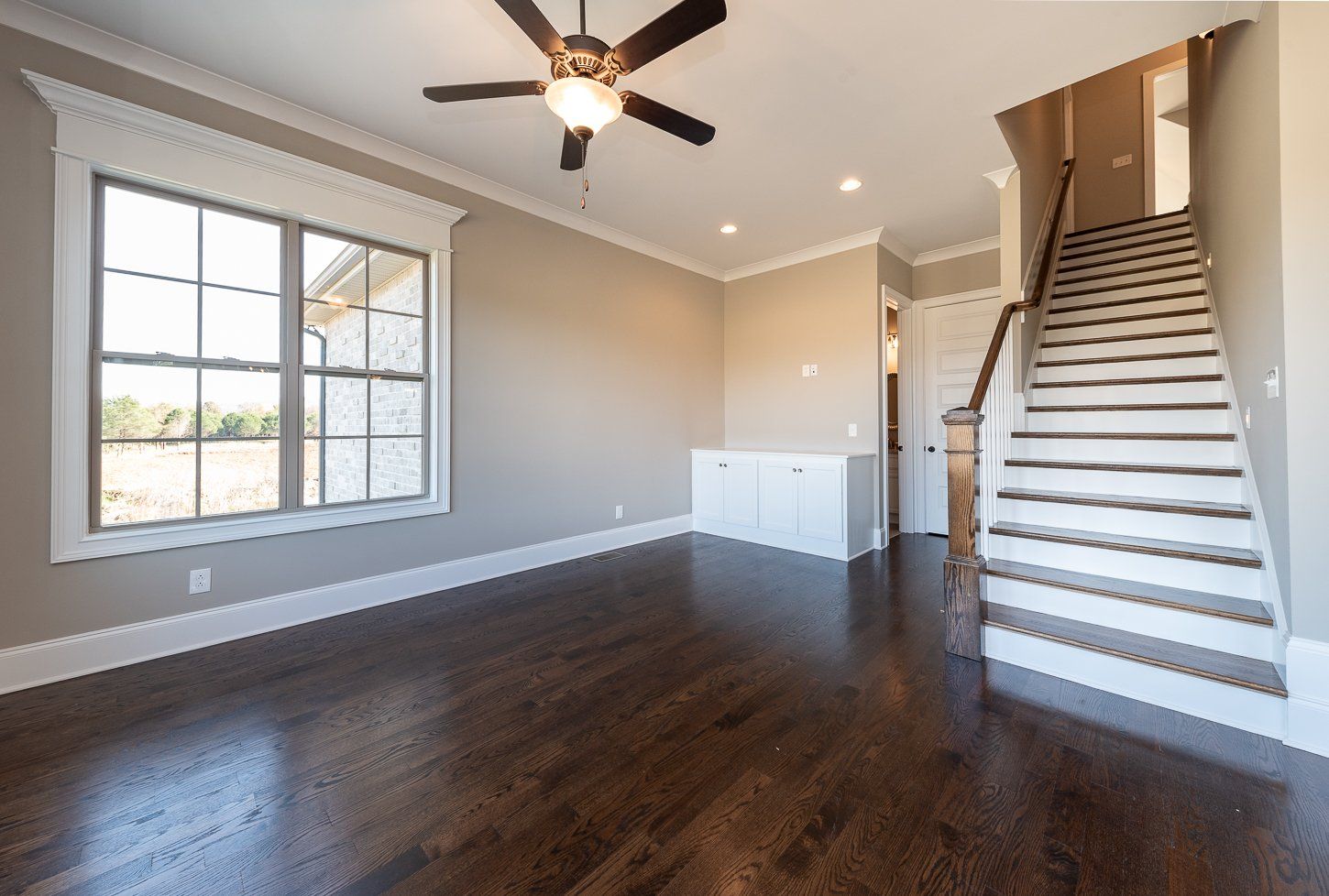 Gallery of Homes - front entrance