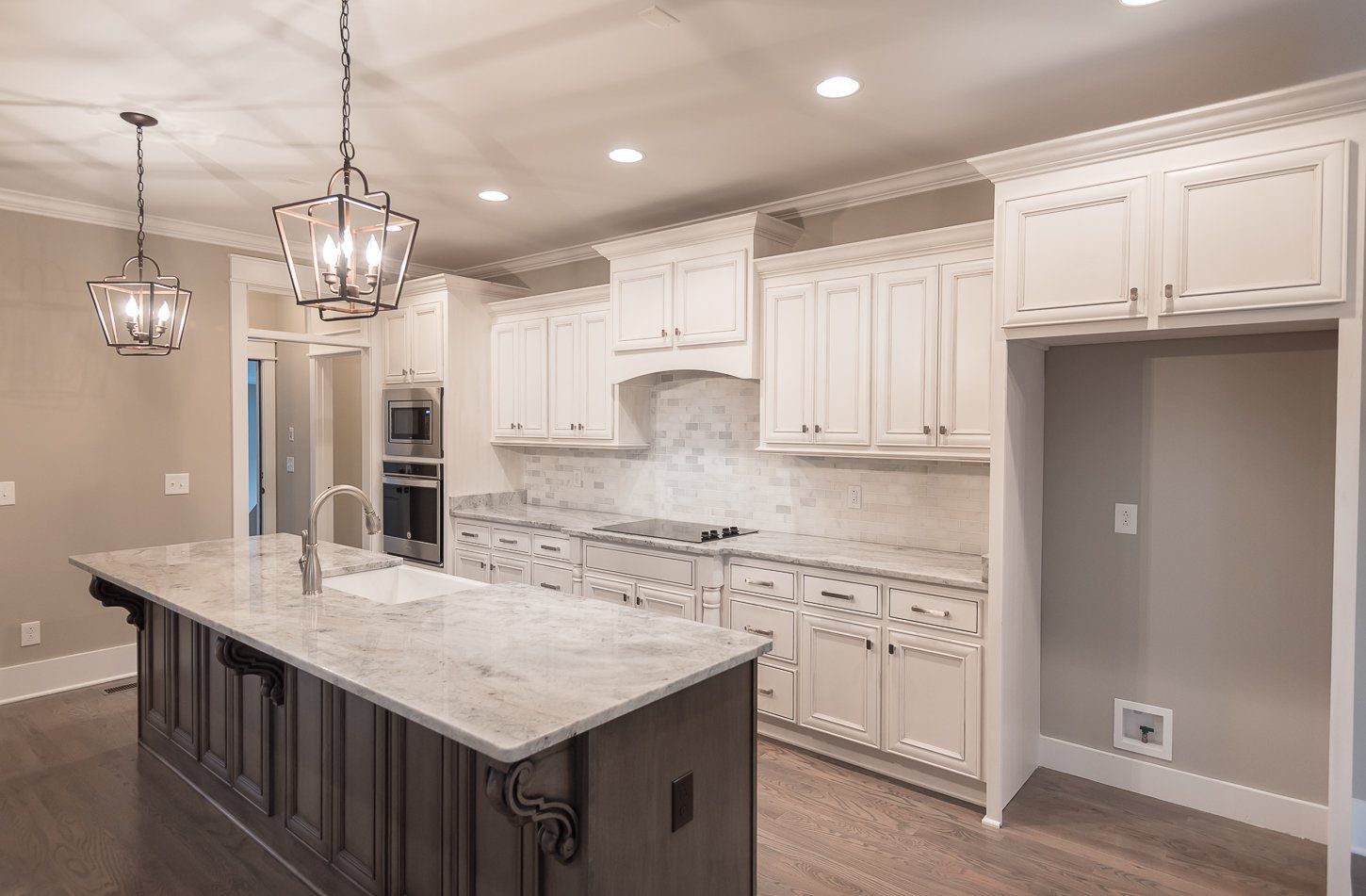 Kitchen Cabinet Design