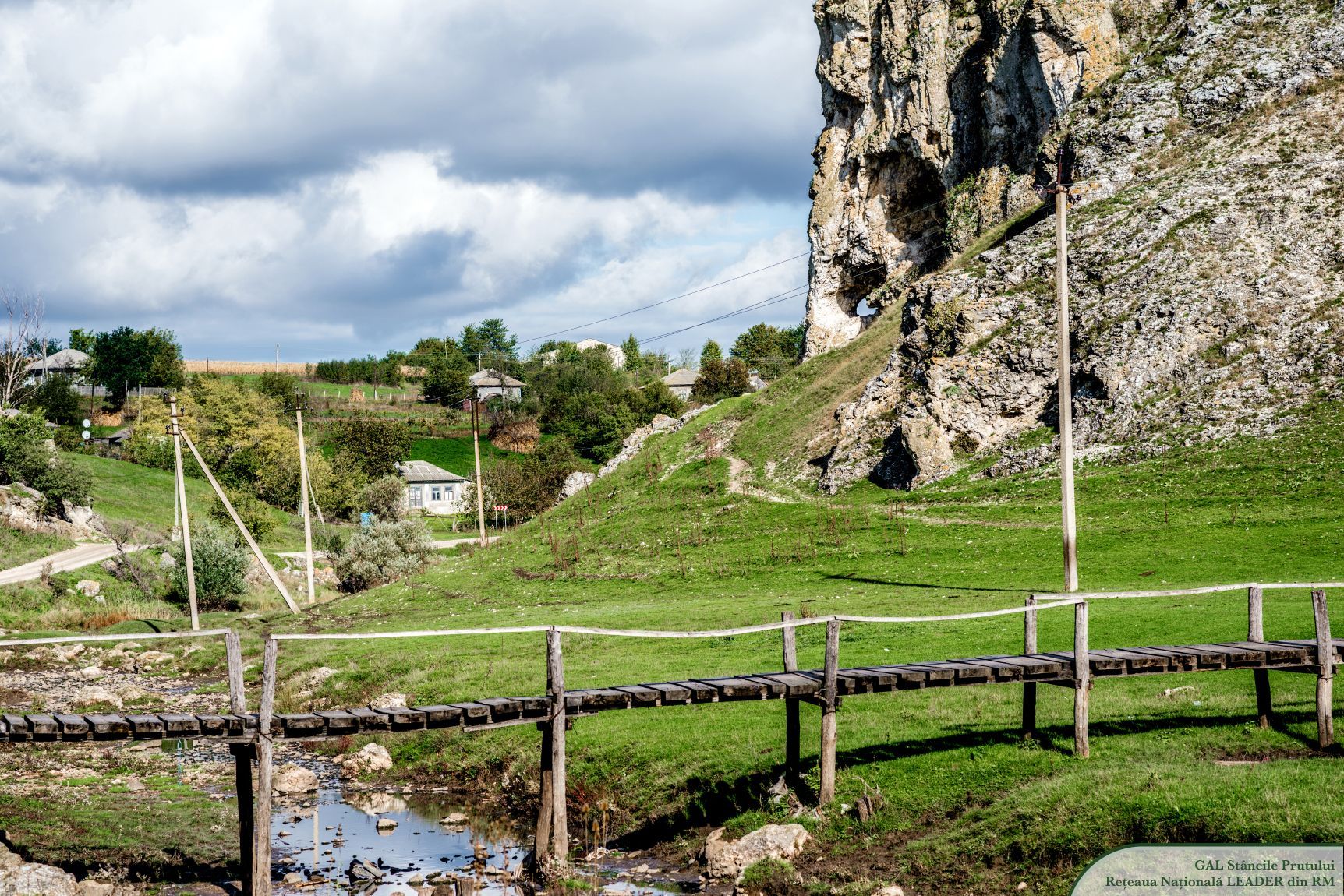 A trail route to Butesti Gorge