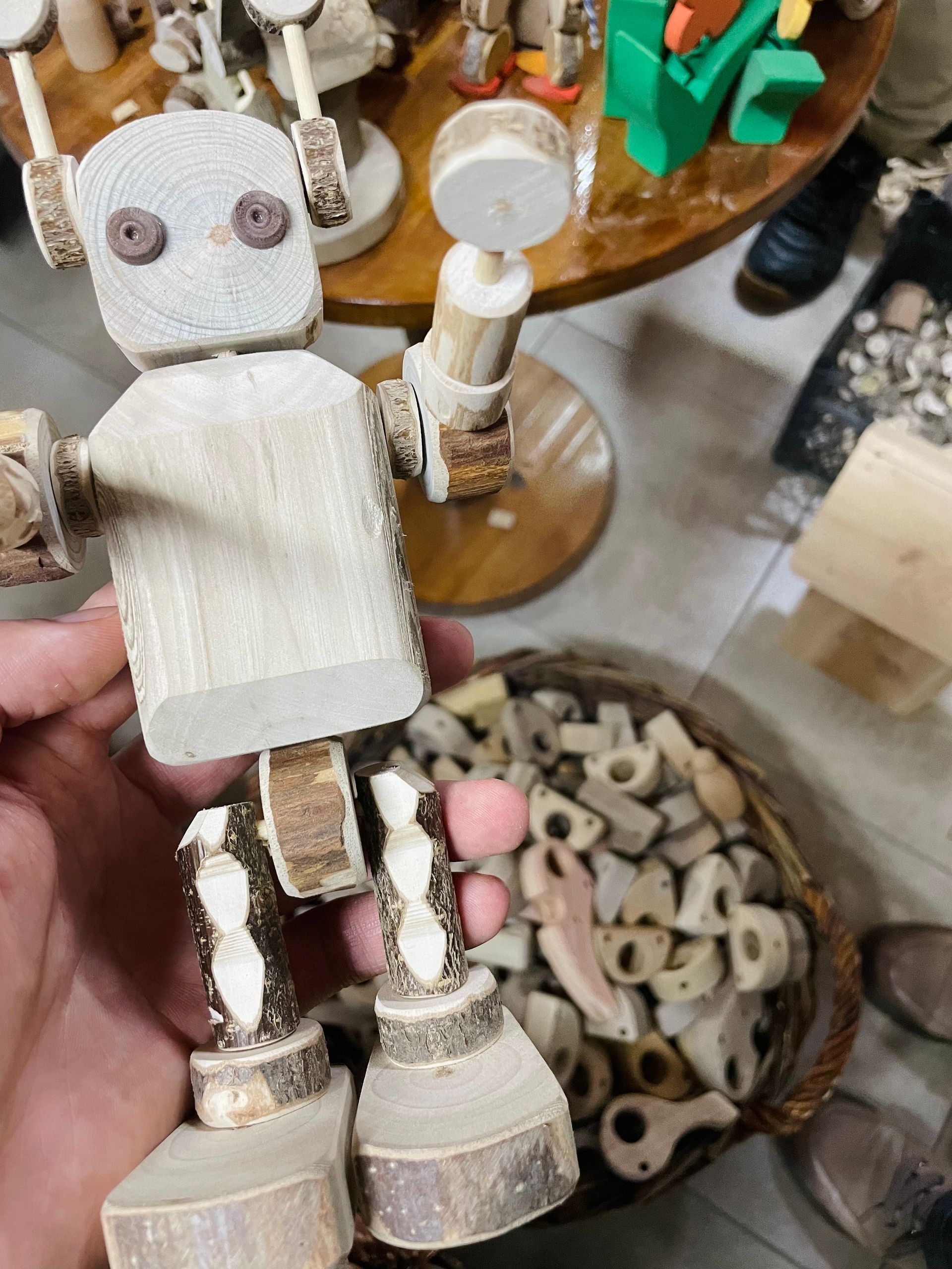 Wood Workshop PINO Toys in Molovata Noua