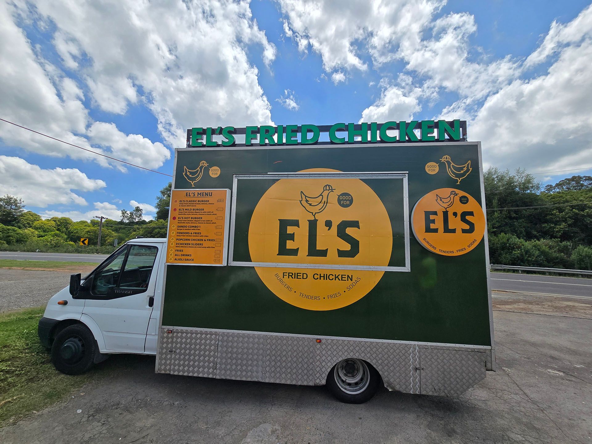 El's Fried Chicken Signage on Food Truck