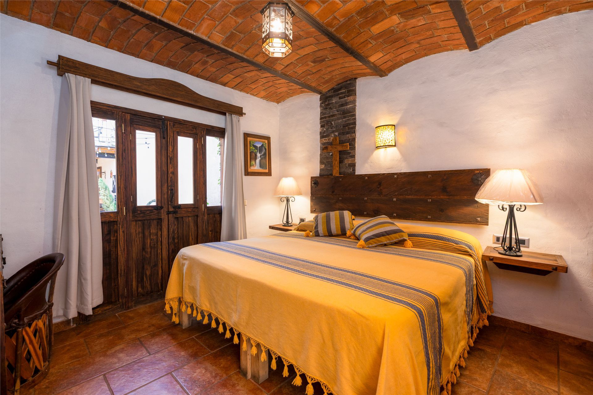 Hotel en Tapalpa centro con arquitectura tradicional y ambiente acogedor