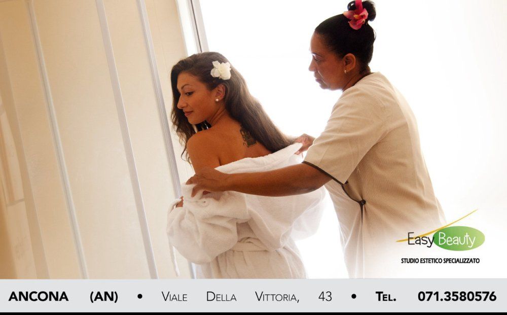 Preparazione per massaggio al corpo