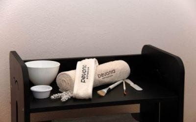 Set di asciugamani e strumenti da massaggio