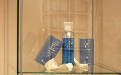 Prodotti per massaggi in confezioni blu