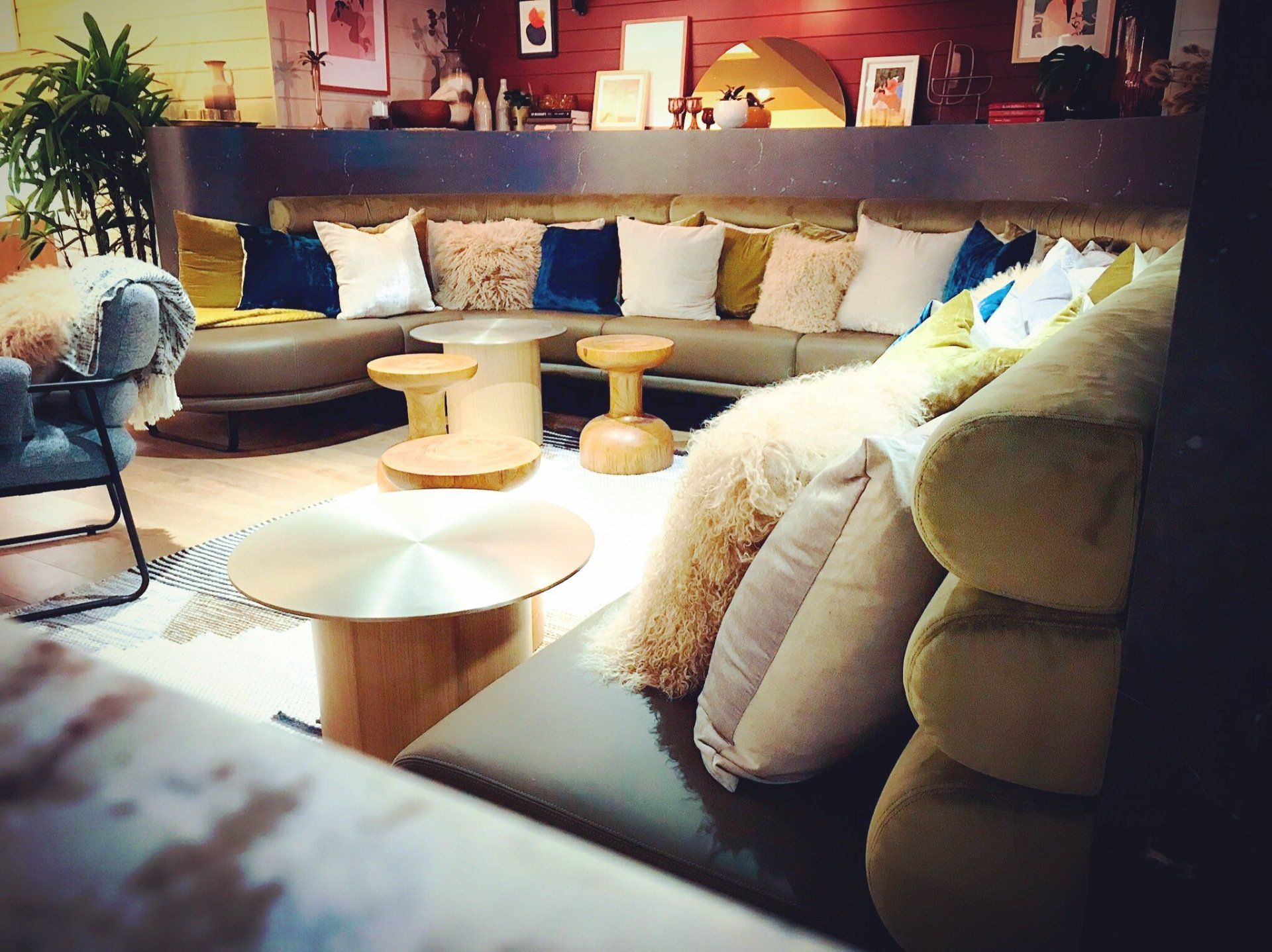 Bars, Clubs, Finch Projects, Finch Joinery Joinery, Curved Joinery, Banquette Seating, Upholstery