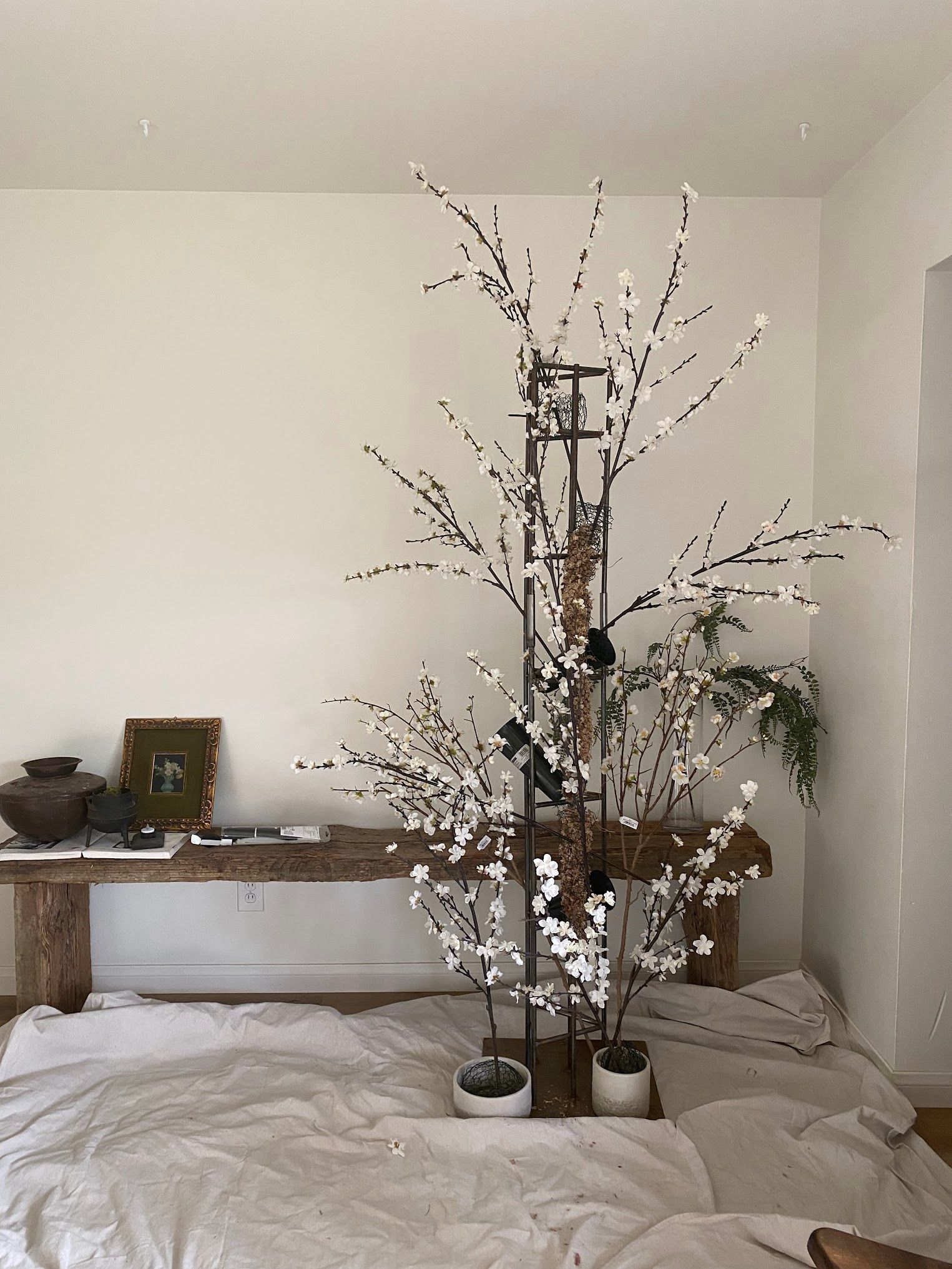 A room with a tree in the middle of it