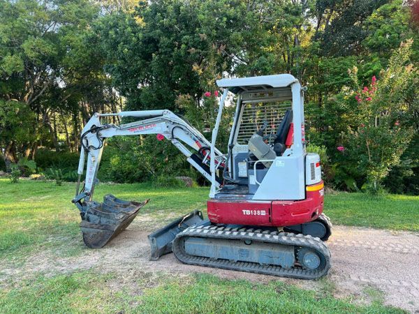 4.0T Takeuchi (TB138FR)
