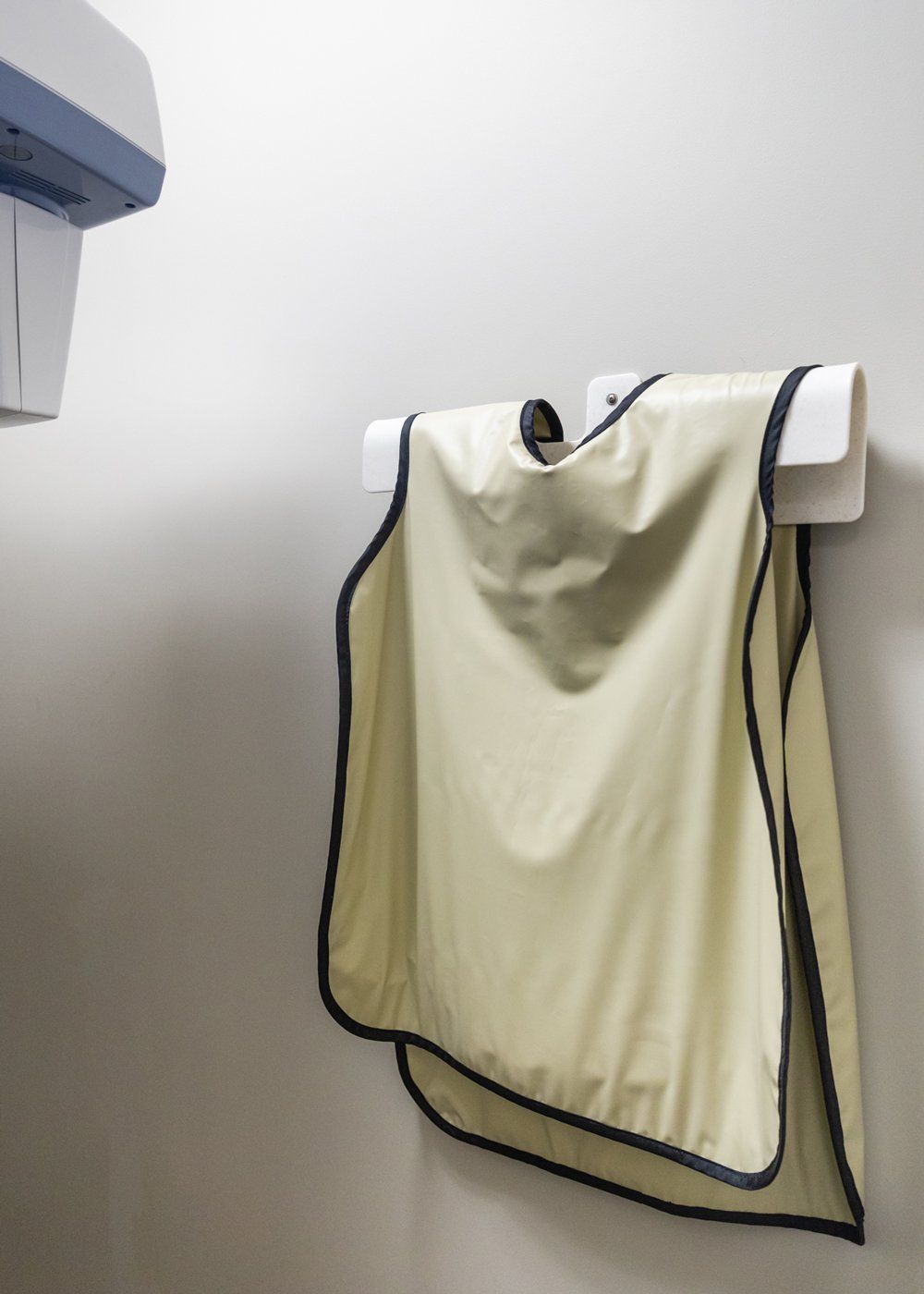 Teeth Extractions — Patient's Vest in Jasper, IN