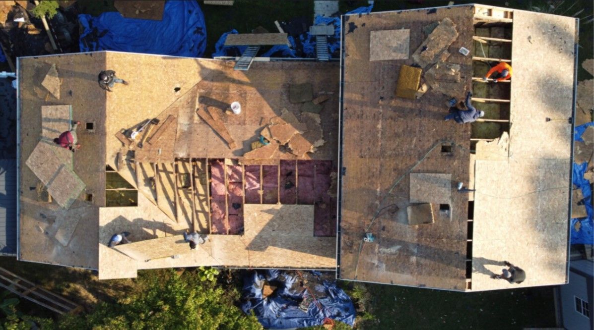An aerial view of a house under construction.