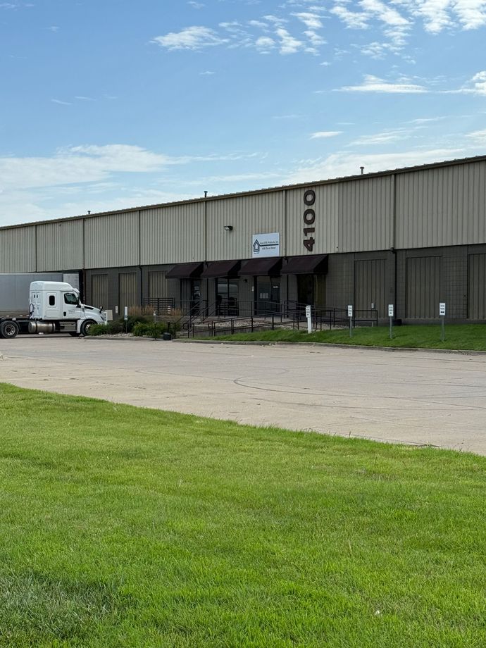 Iowa EPS Products corporate headquarters and manufacturing facility.