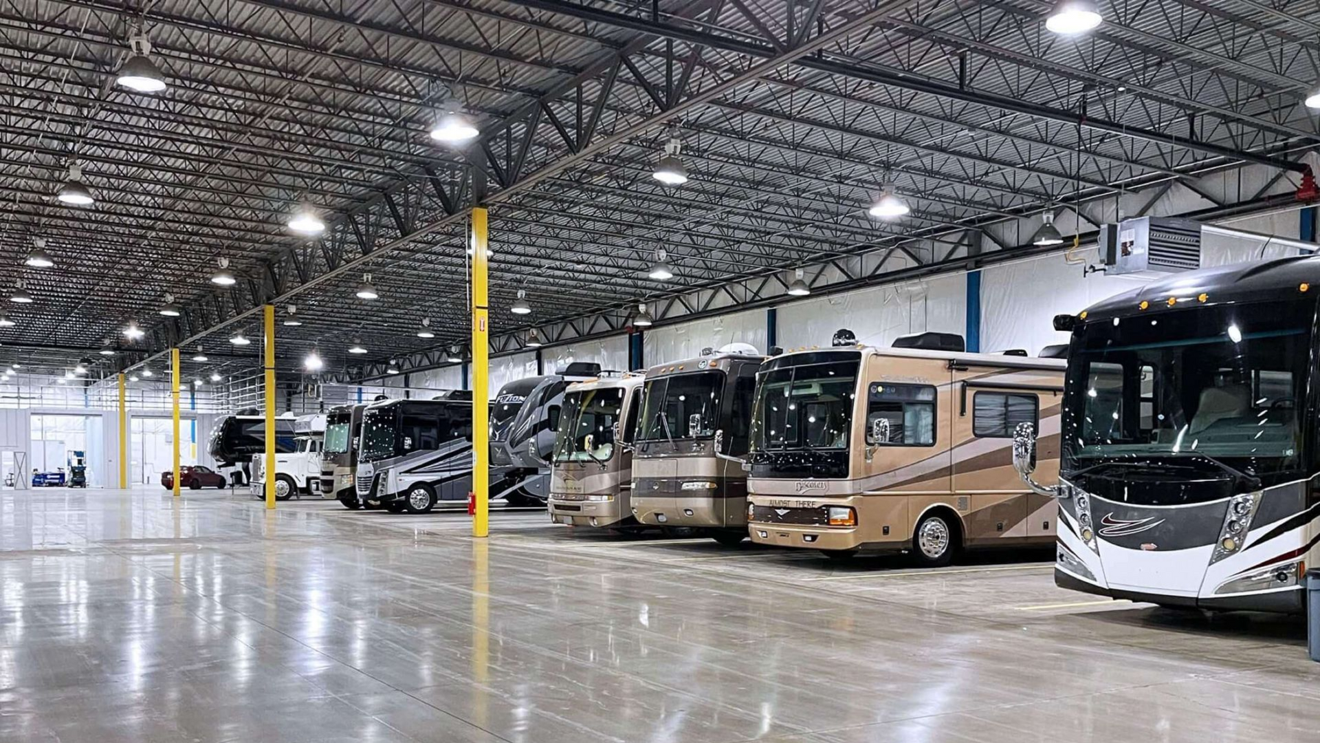 topeka truck trailer indoor parking