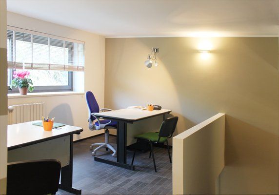 UFFICI AL PRIMO PIANO