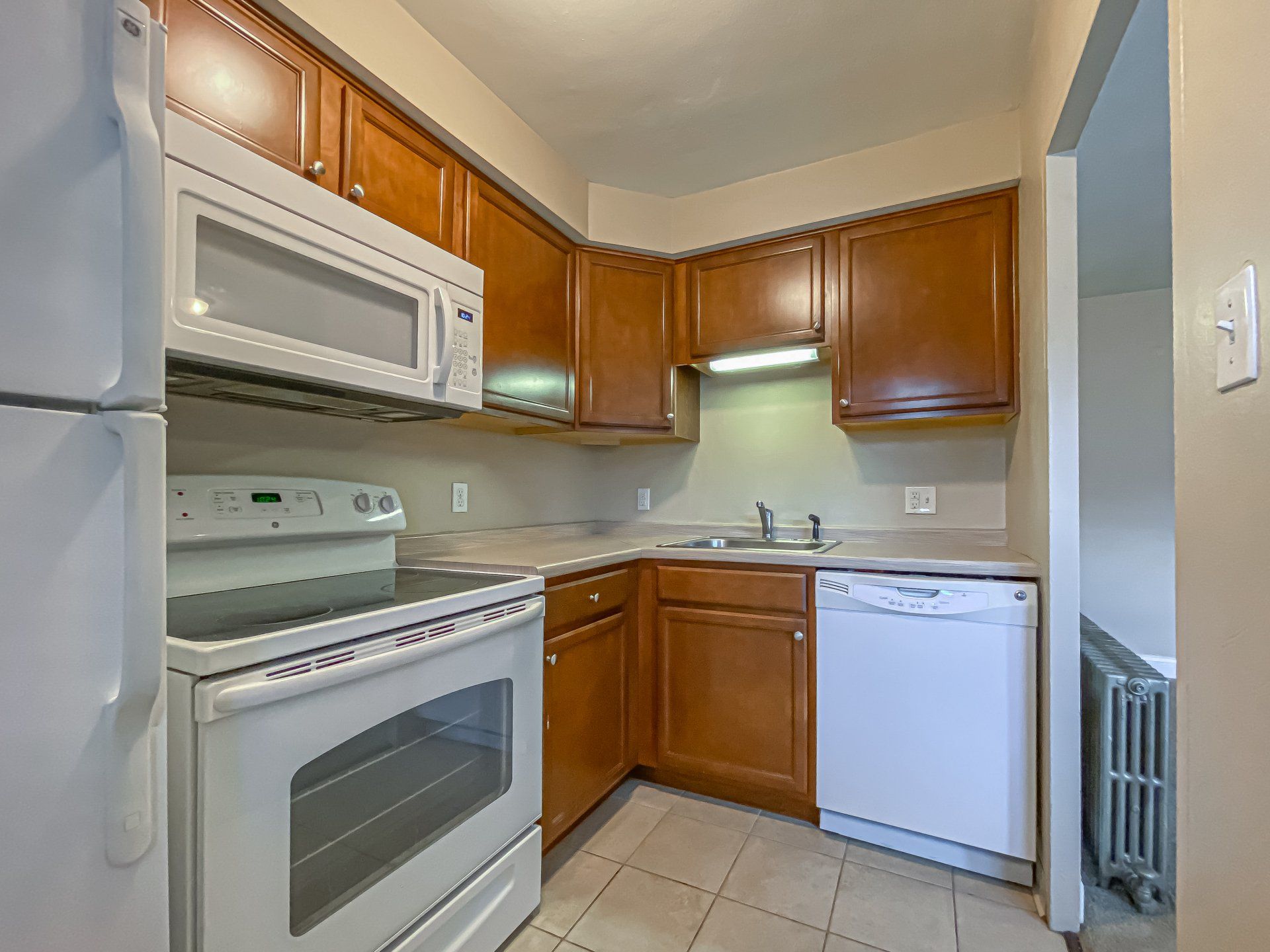 Aspen Court Apartments Kitchen Interior