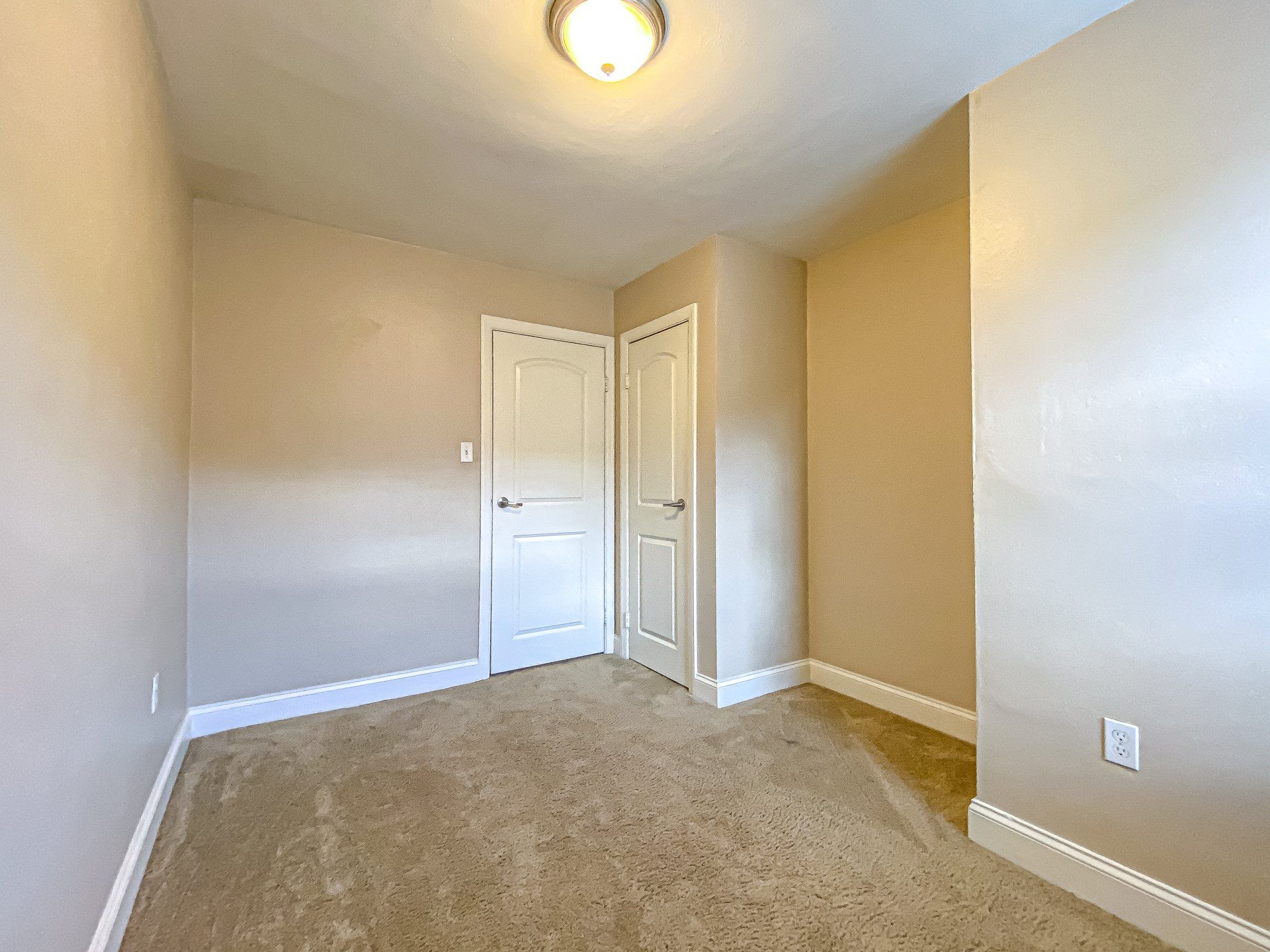 Aspen Court Apartments Interior  Photo