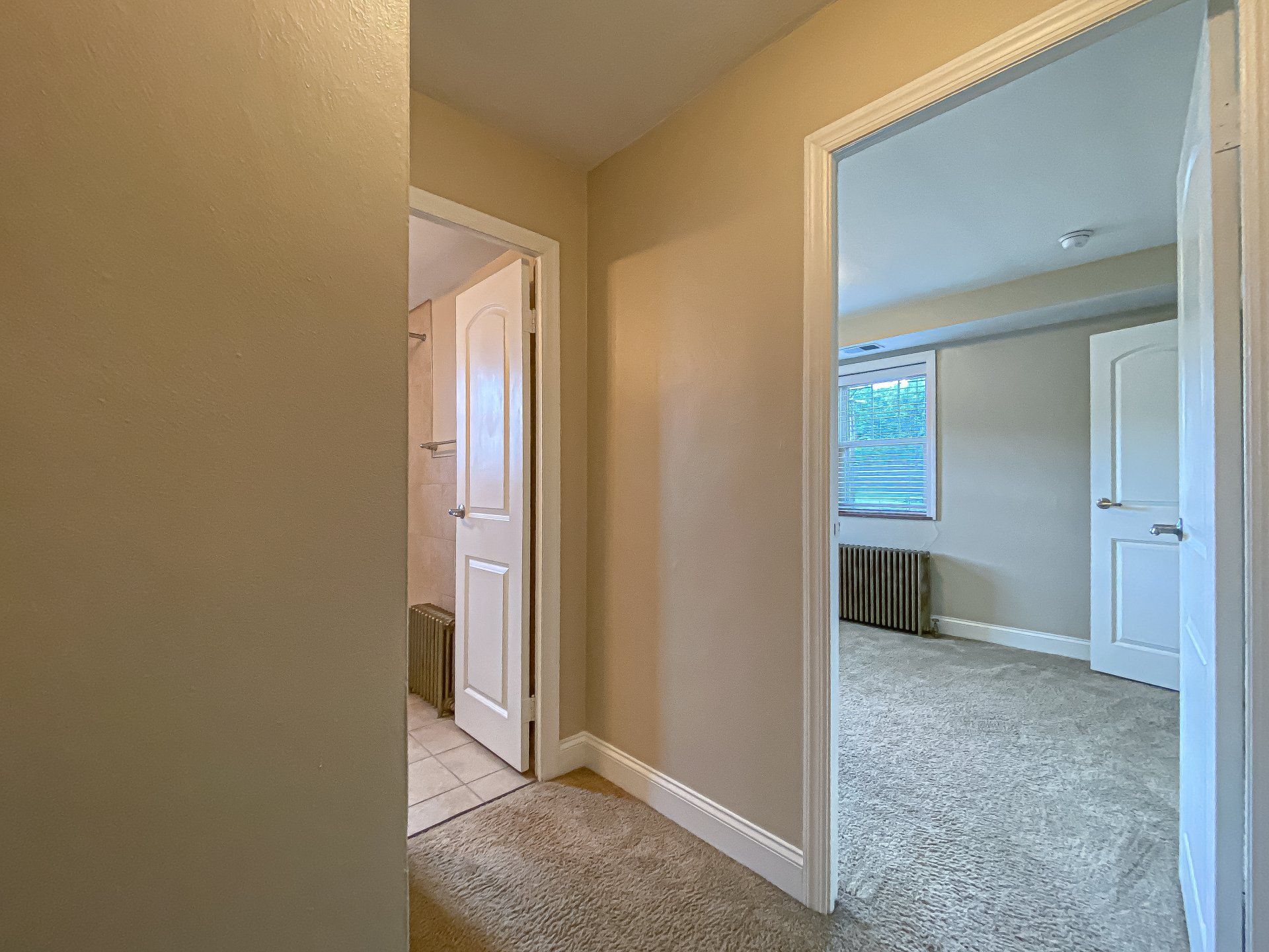 Aspen Court Apartments Interior  Photo