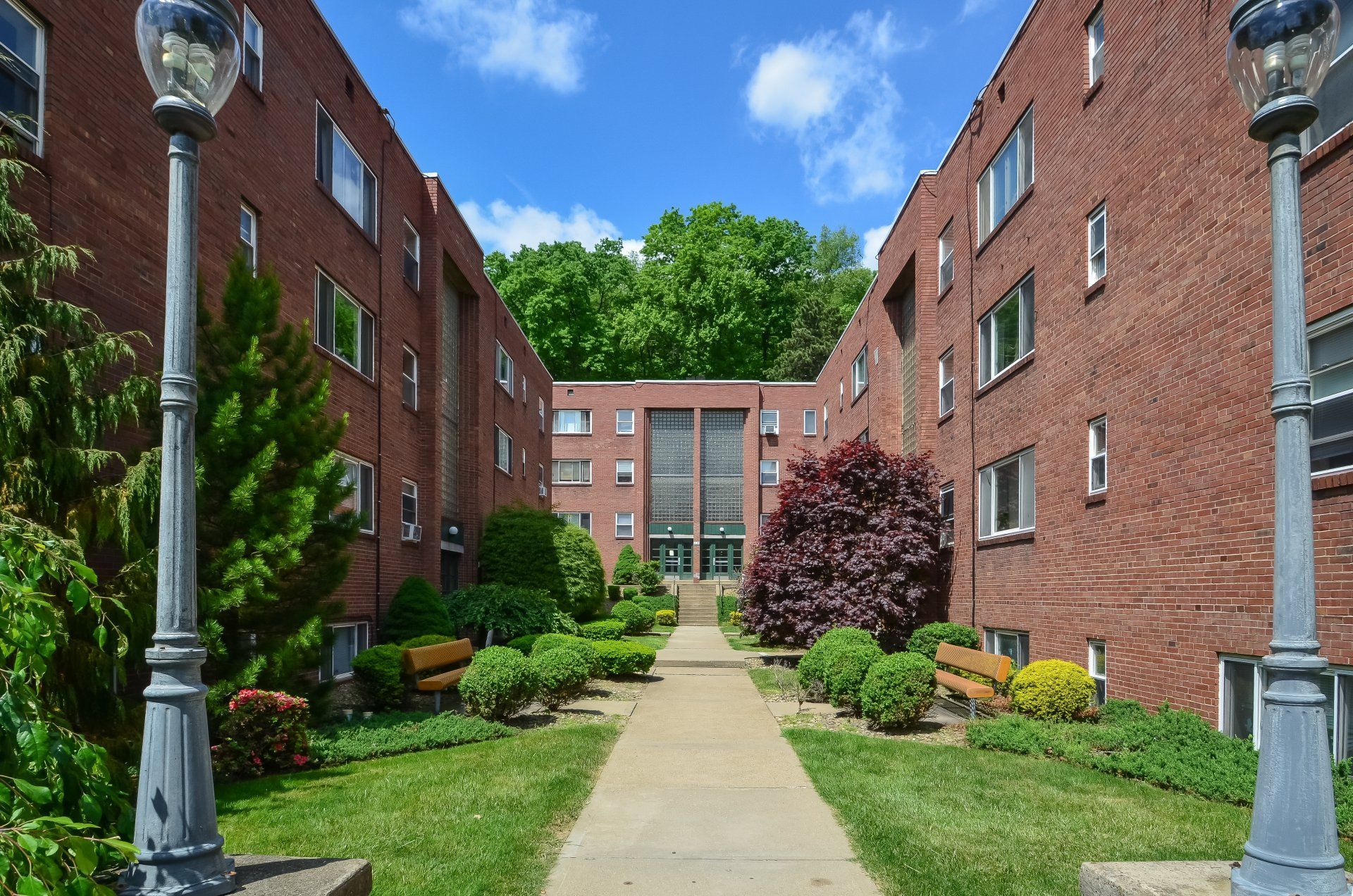 Exterior Photo of Apartment Building