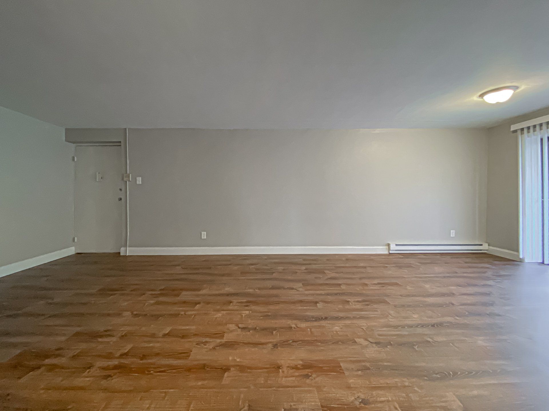 Poplar Apartments Interior Photo