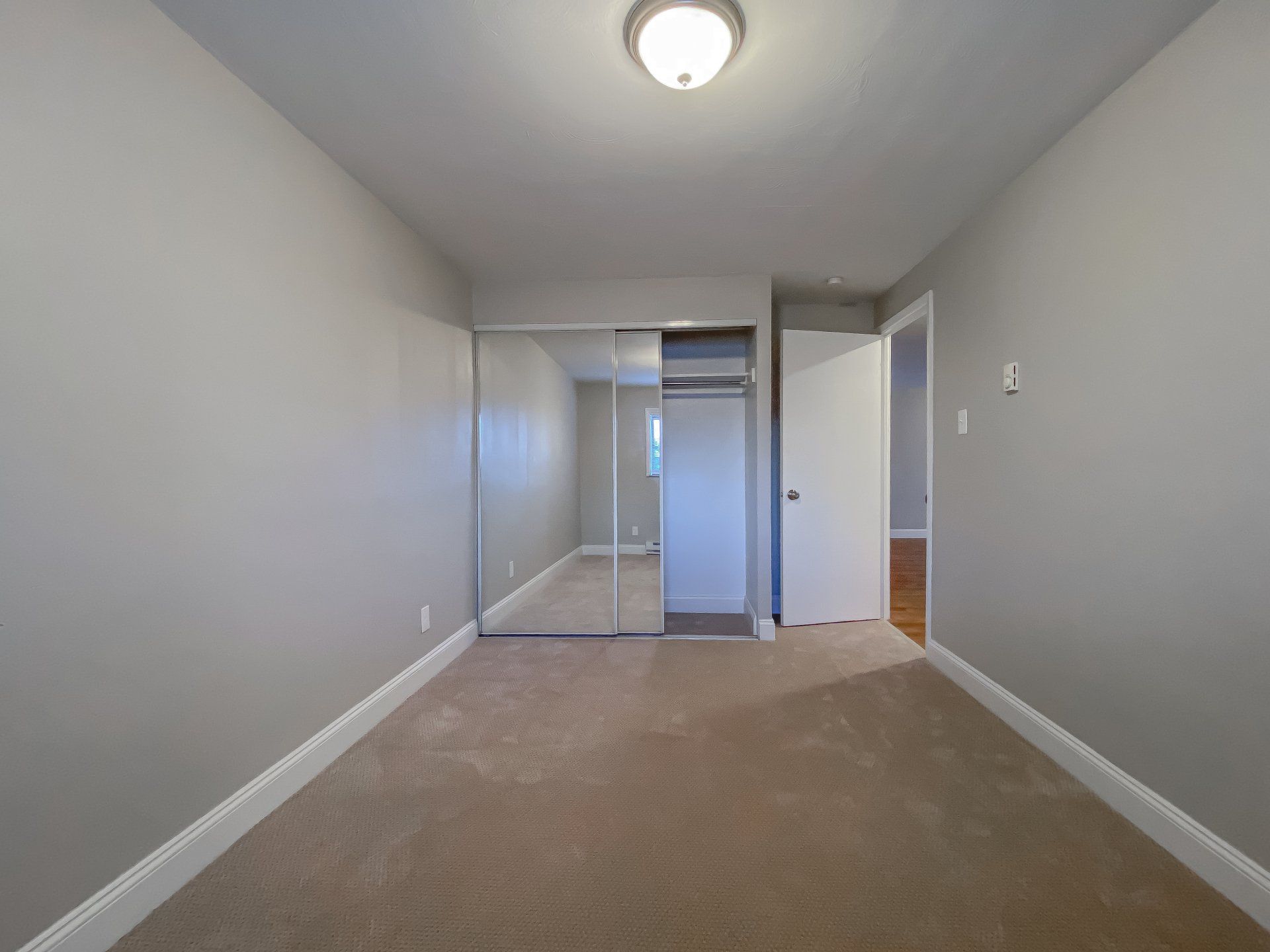 Poplar Apartments Interior Photo
