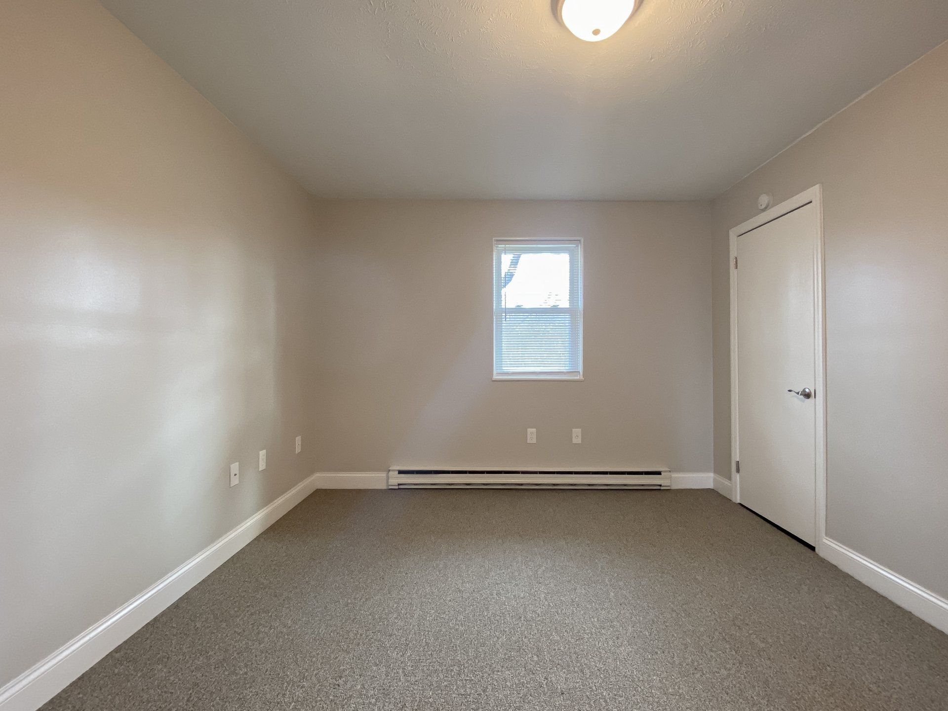 Sunbury Estates Interior Photo