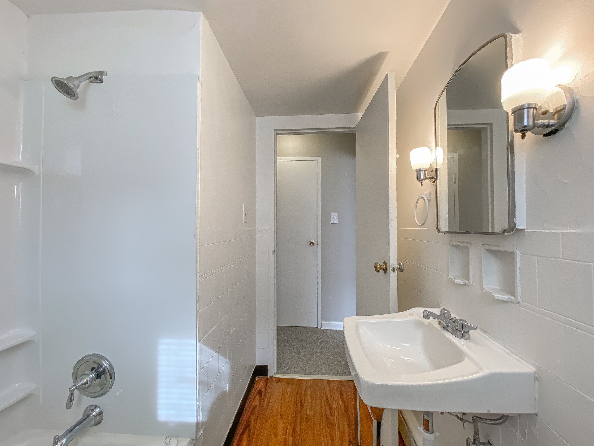 The Towers Interior Bathroom Photo