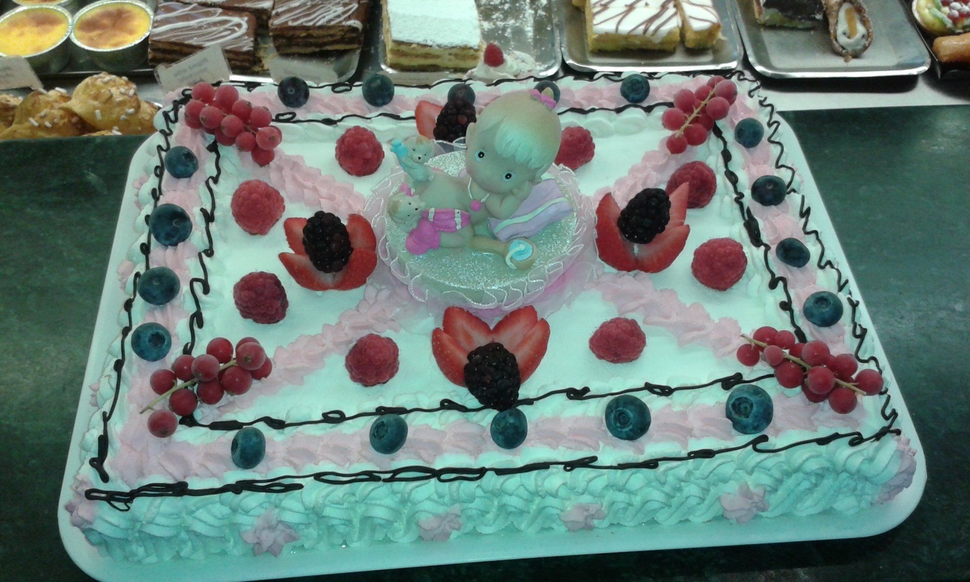 torta decorata per bambini a Firenze