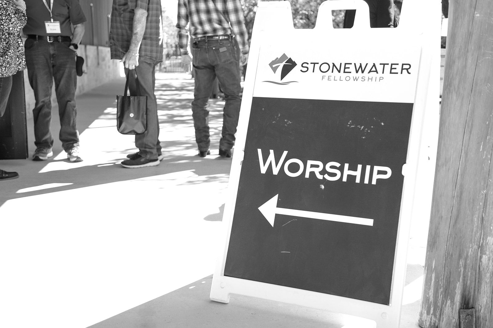 A sign for stonewater fellowship says sundays 10:00 am