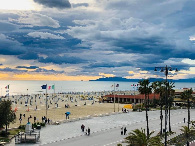 spiaggia di Viareggio