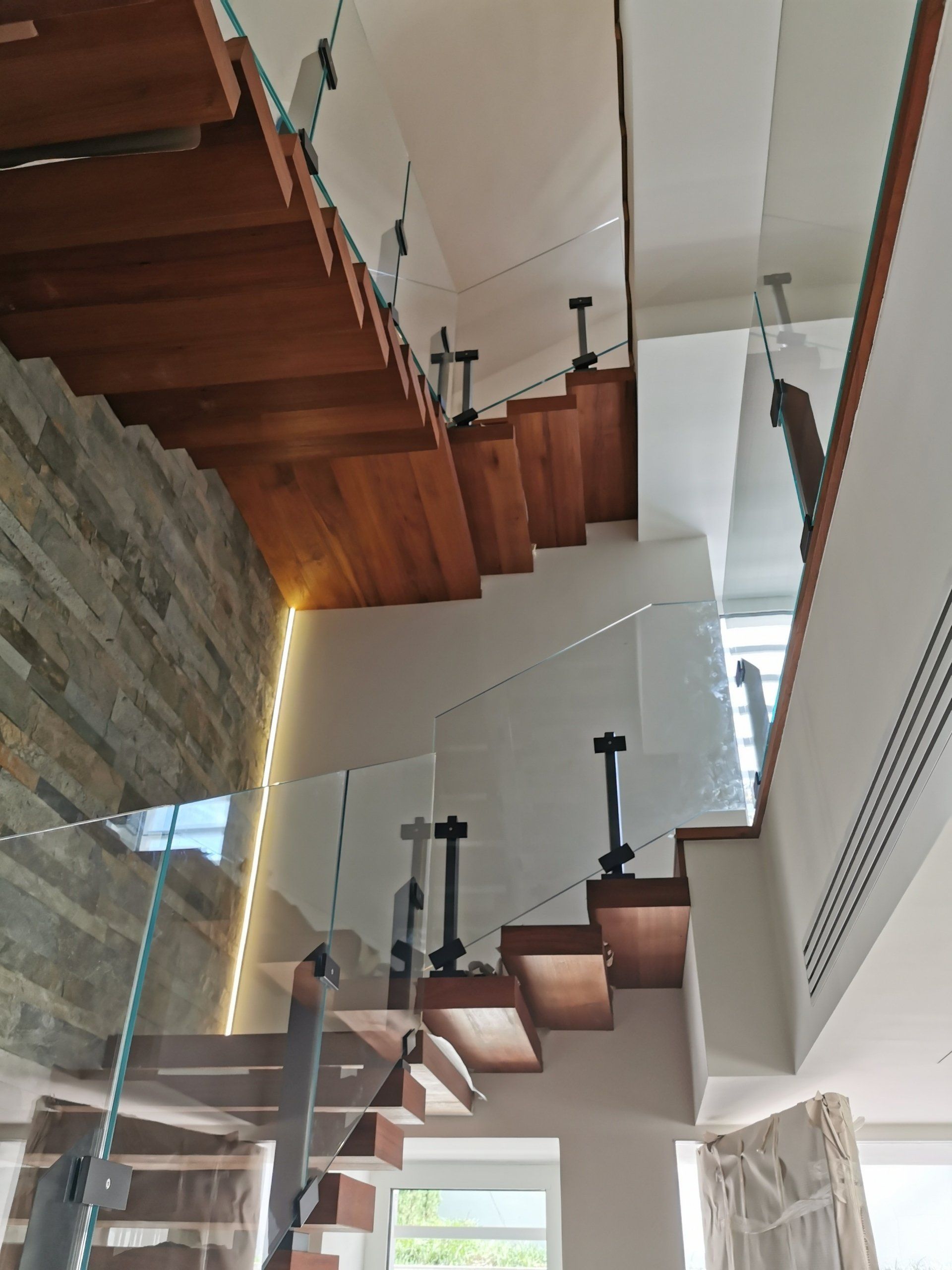 balaustre in vetro a Roma per scale