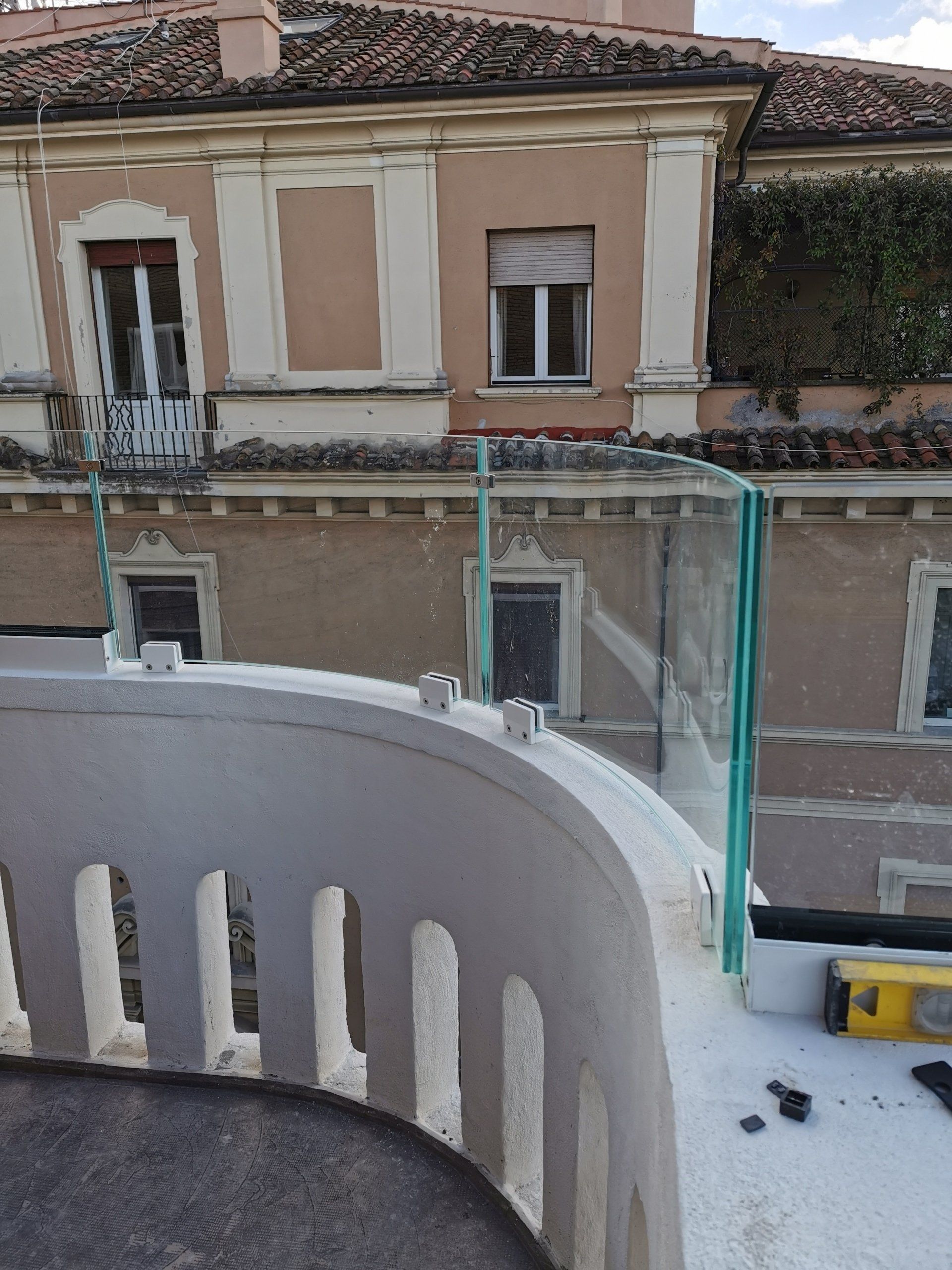 balaustre in vetro a Roma