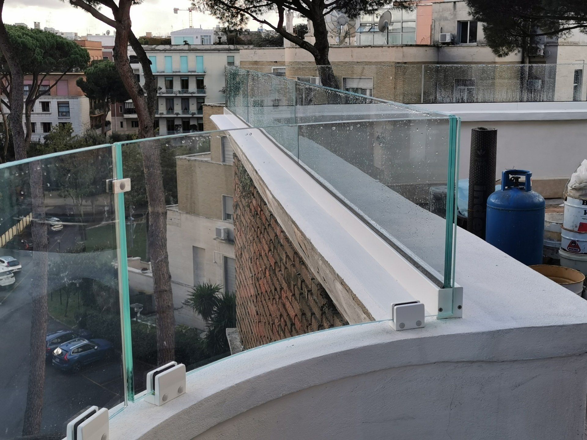 balaustre in vetro a Roma