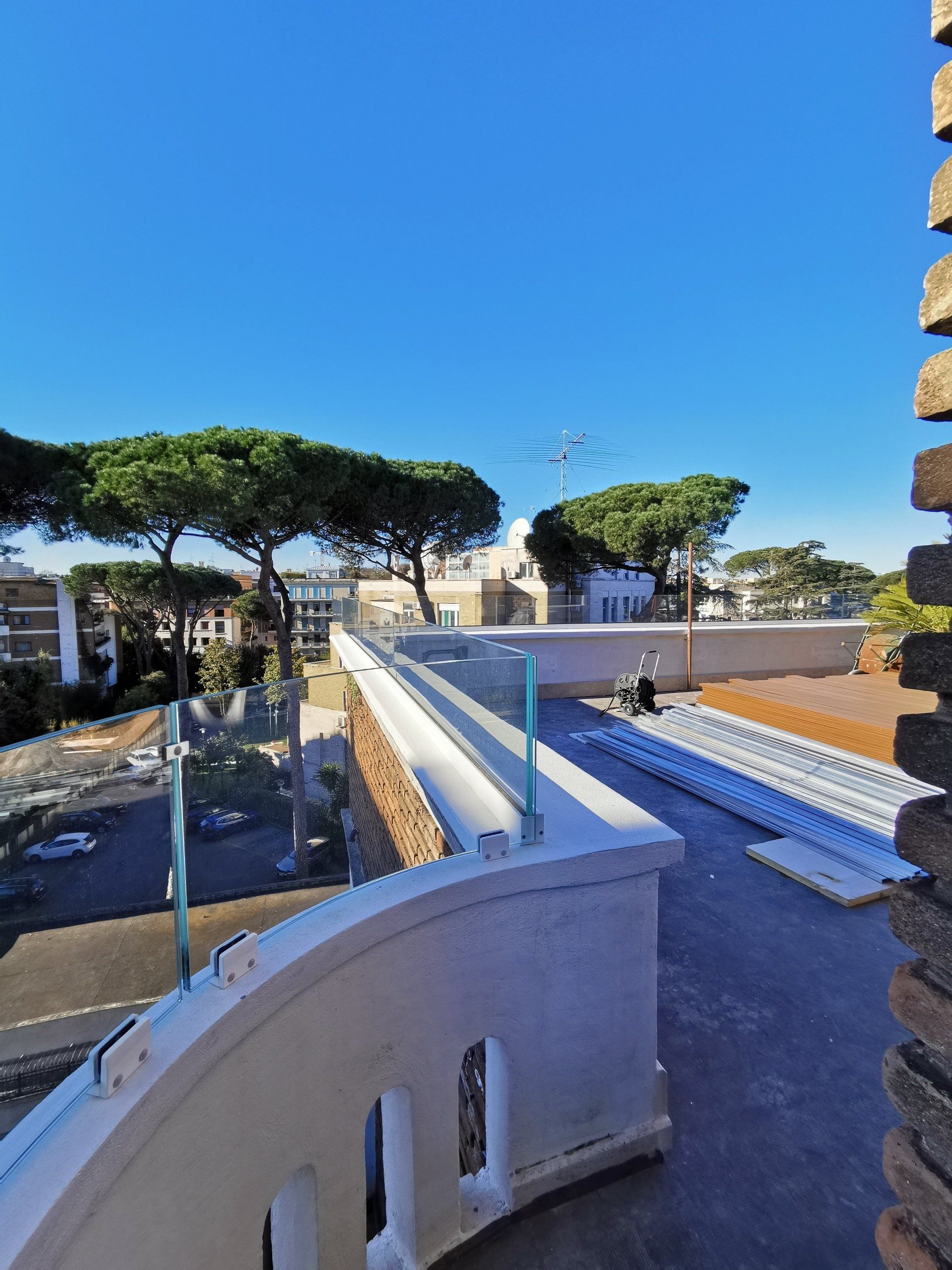 balaustre in vetro a Roma