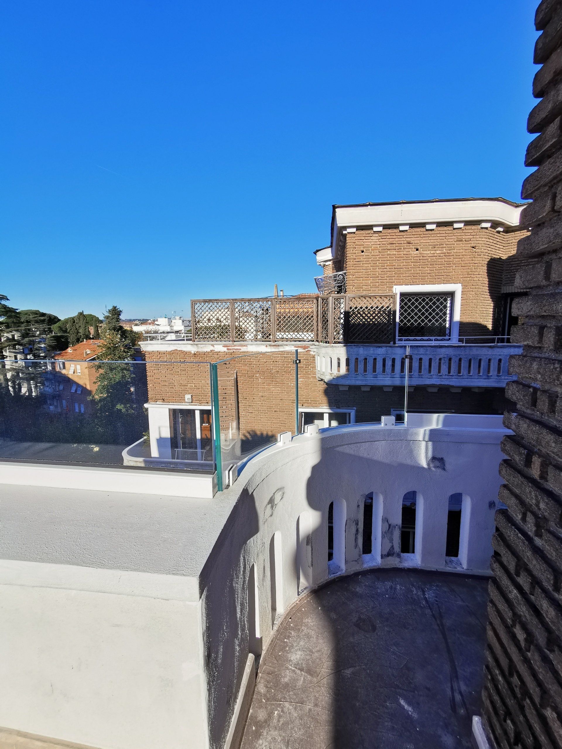 balaustre in vetro a Roma