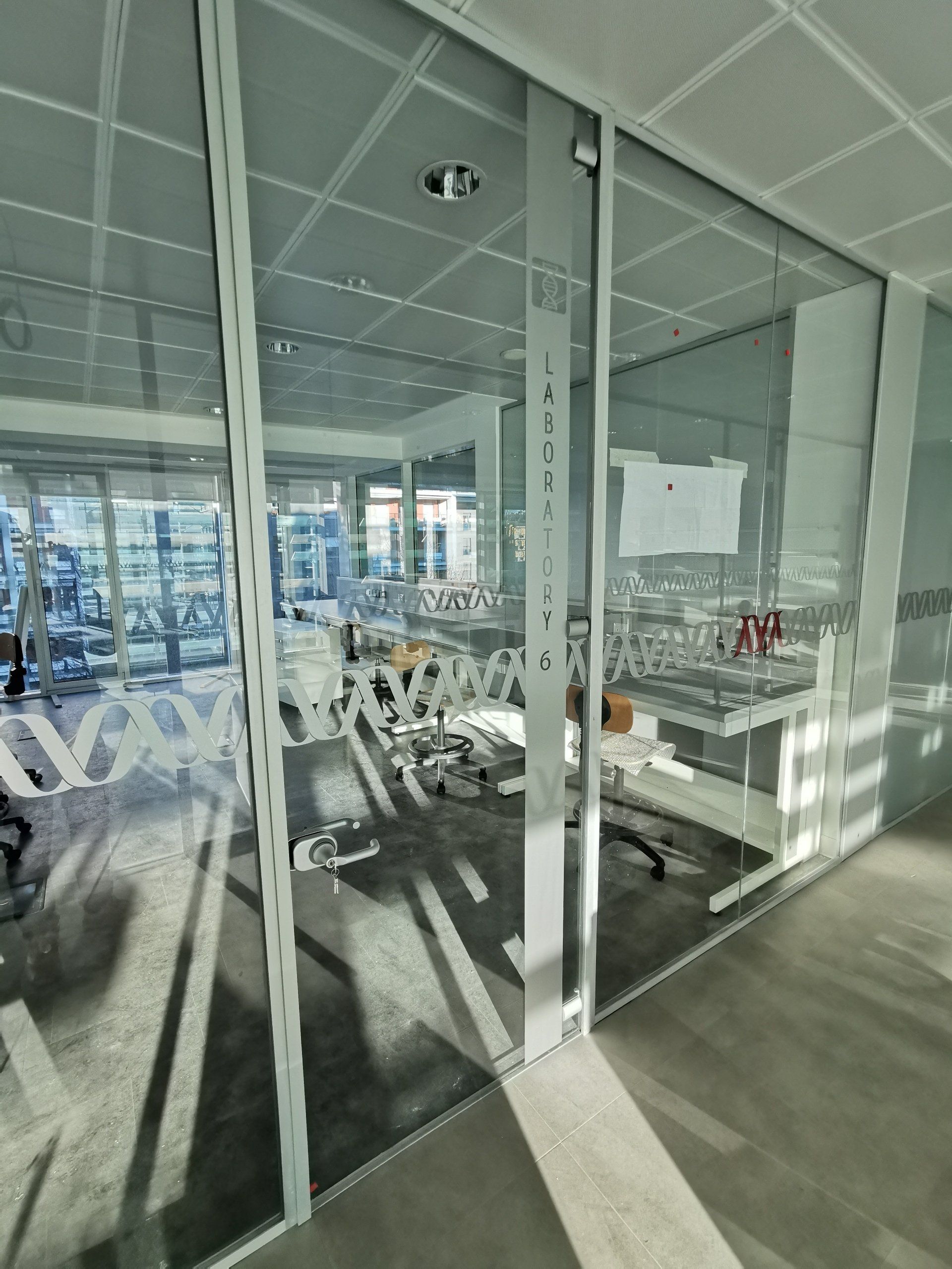 pareti divisorie in vetro a Roma