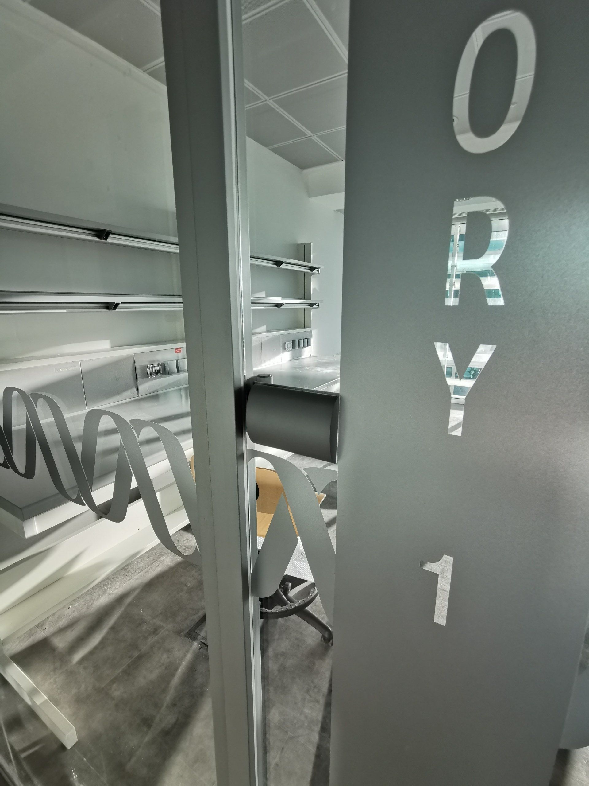 pareti divisorie in vetro a Roma