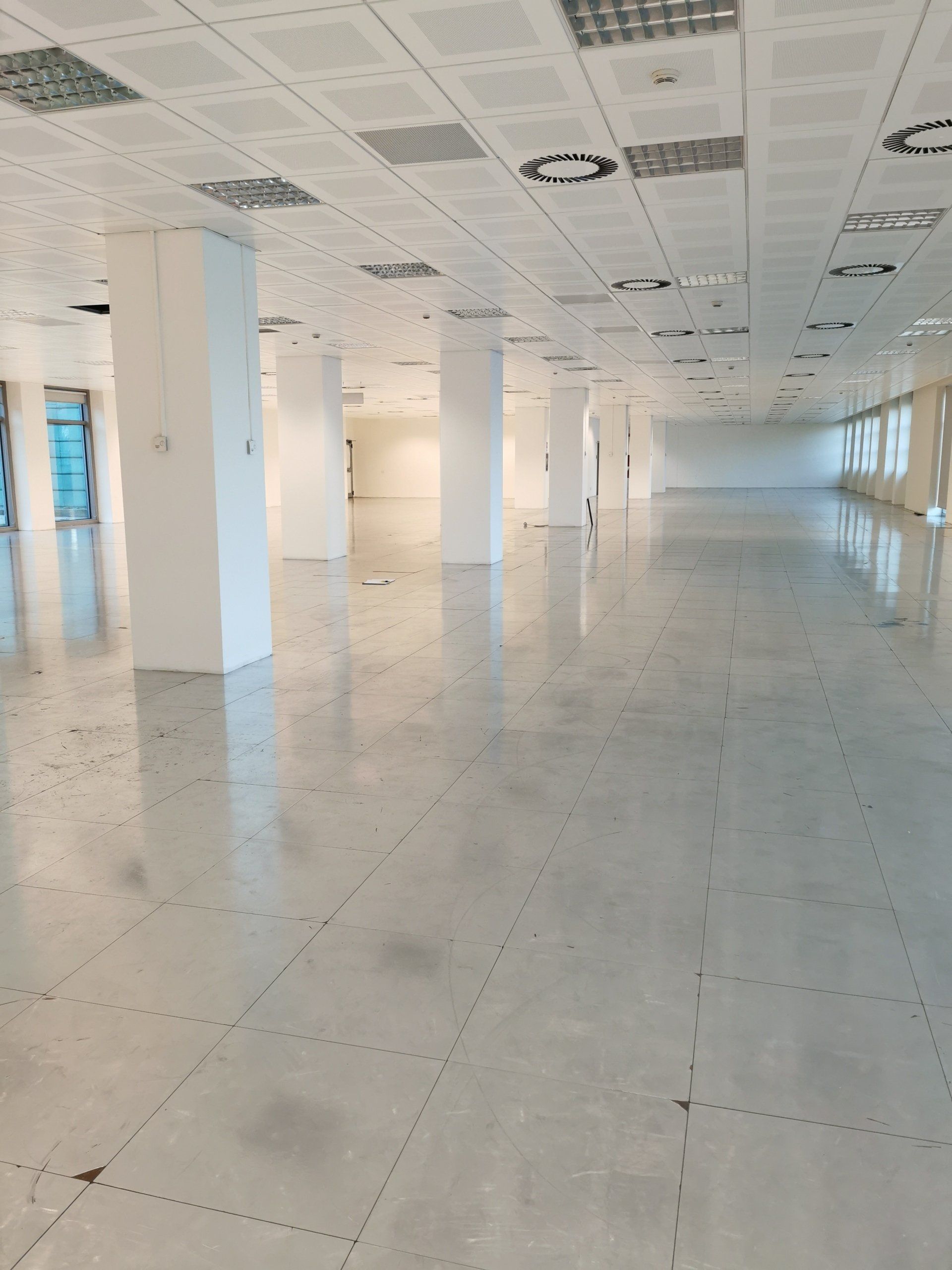 pareti divisorie in vetro a Roma