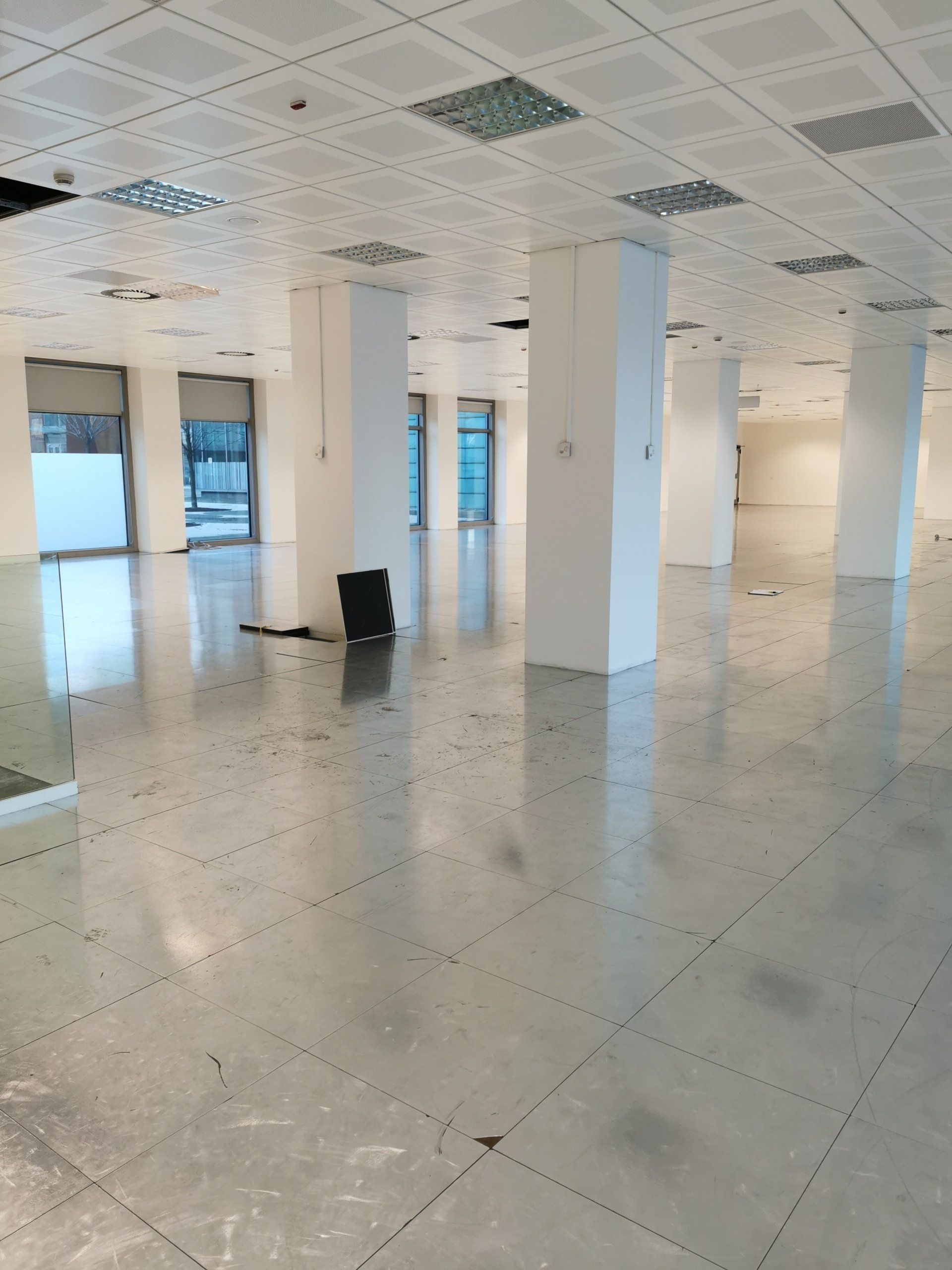 pareti divisorie in vetro a Roma