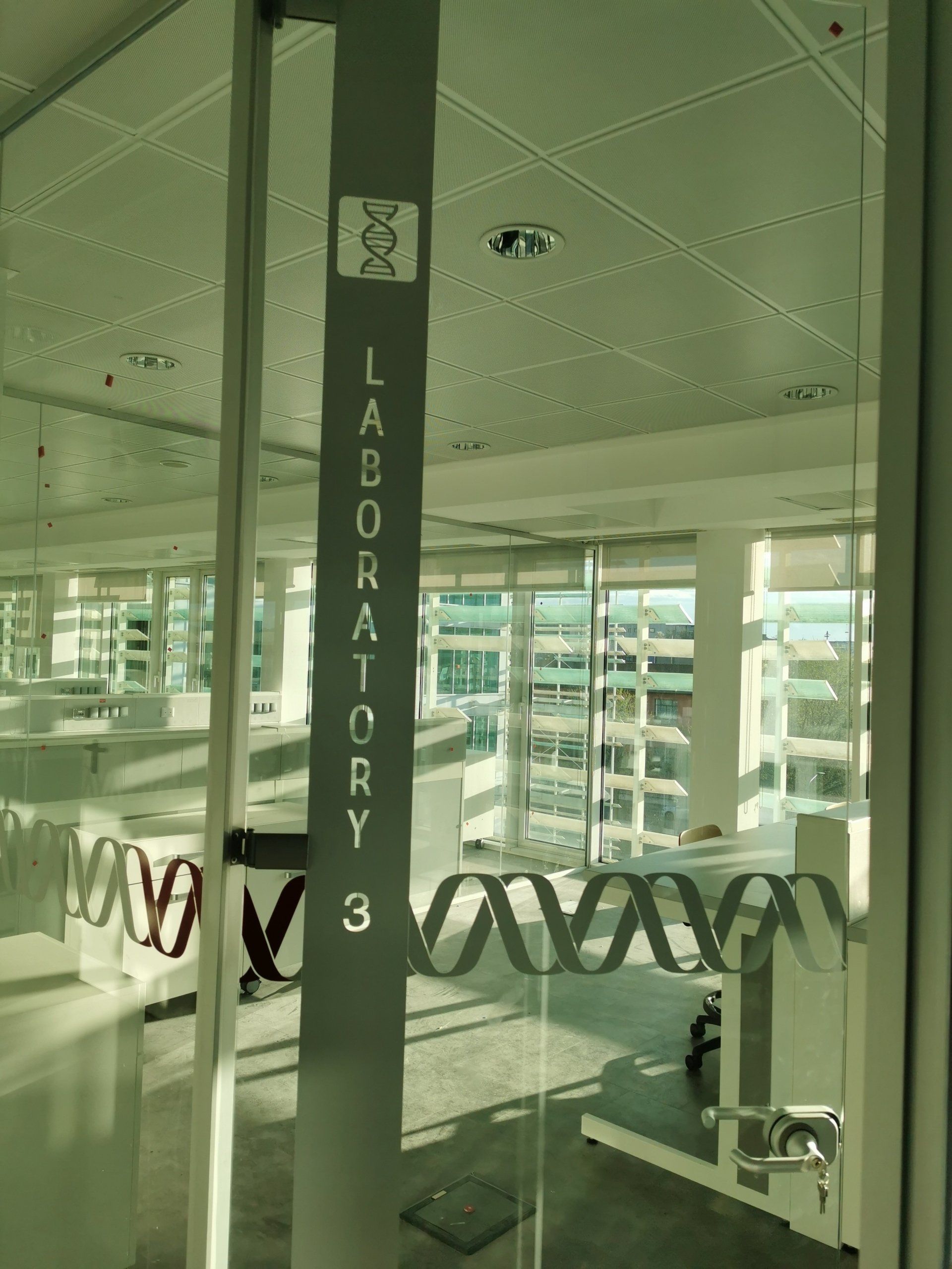 pareti divisorie in vetro a Roma