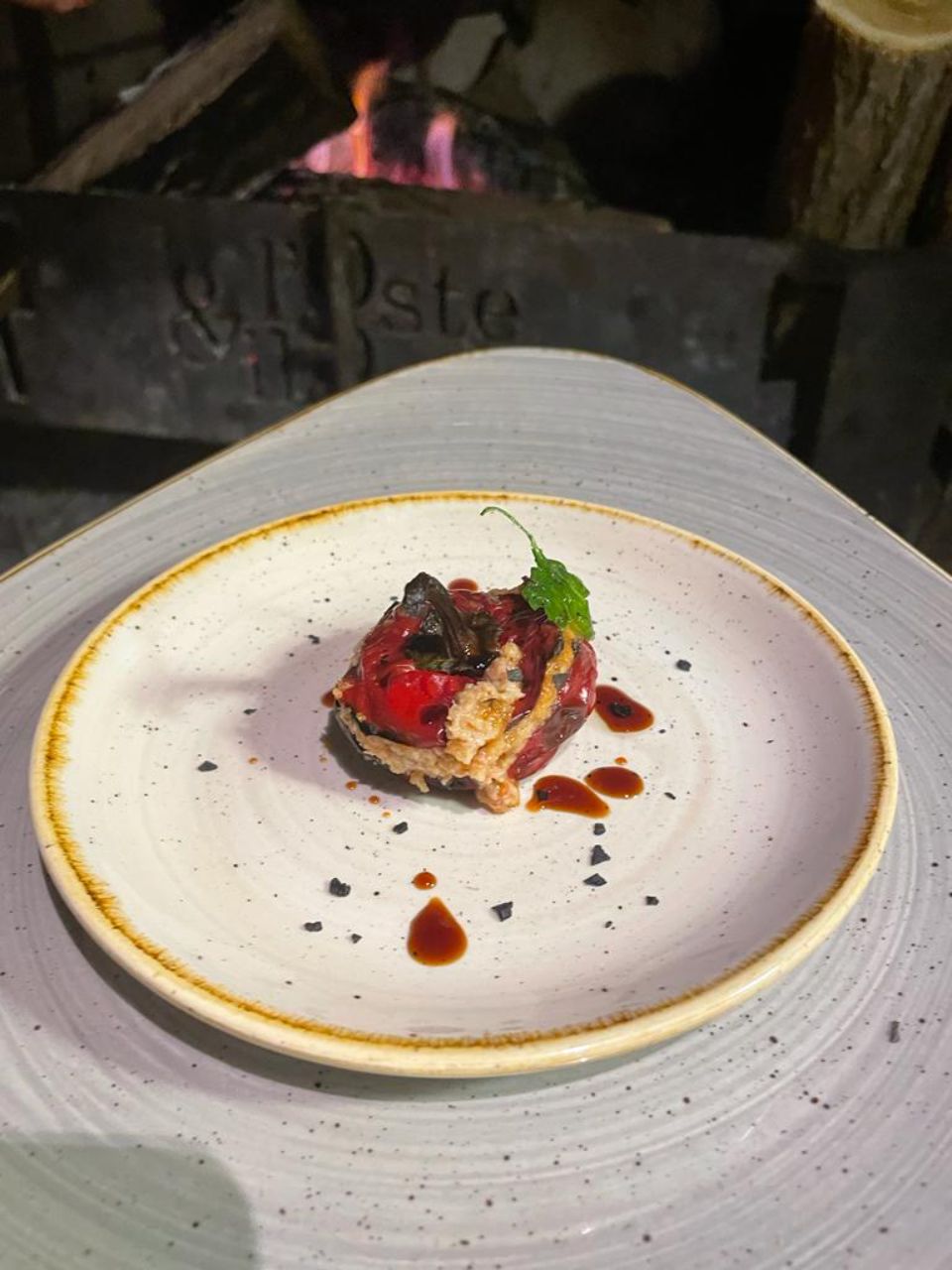 Piatto a base di melanzane