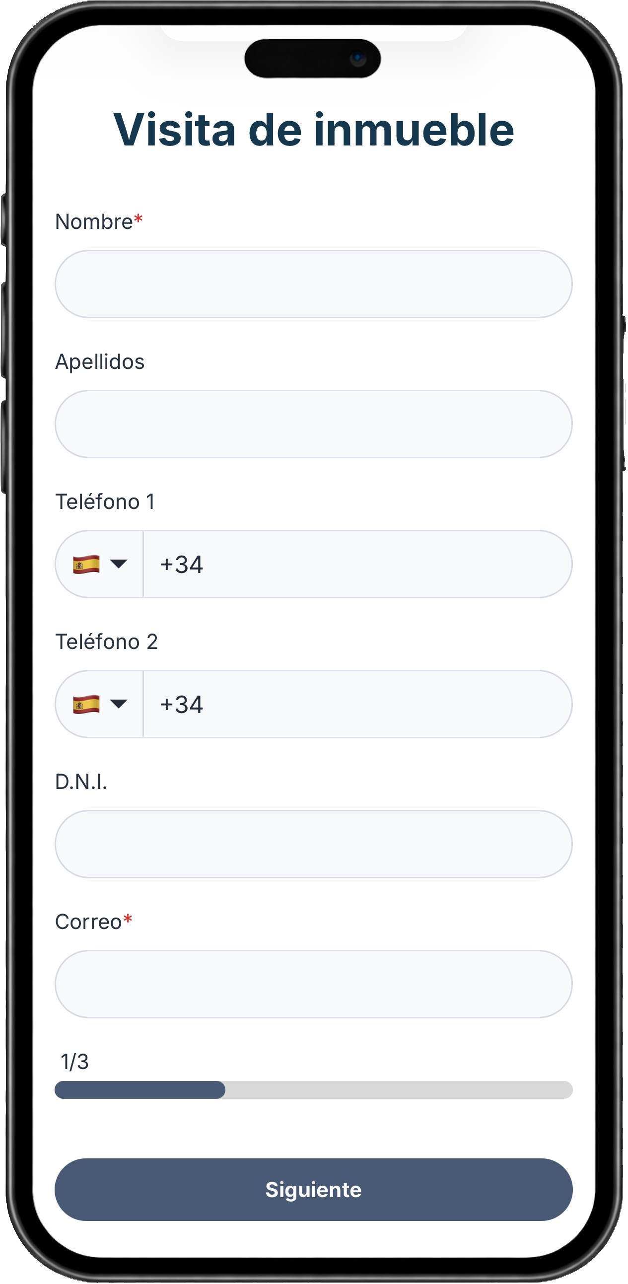 Foto de un diseñador con una website