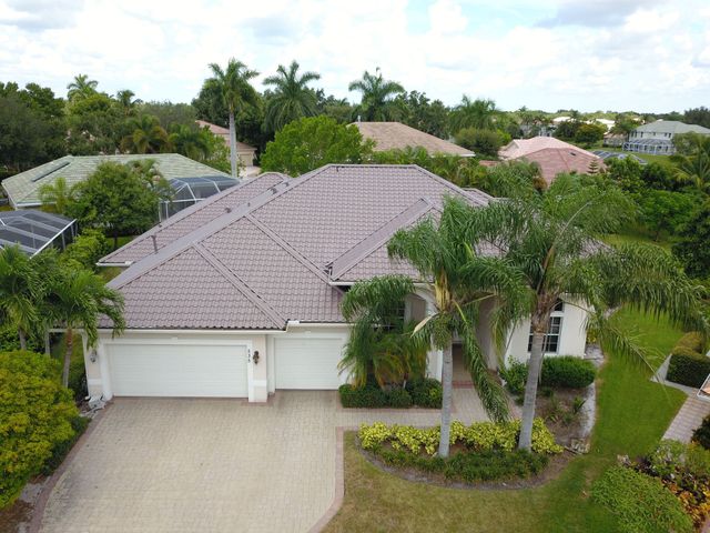Beautiful Florida Home after Roof installation
