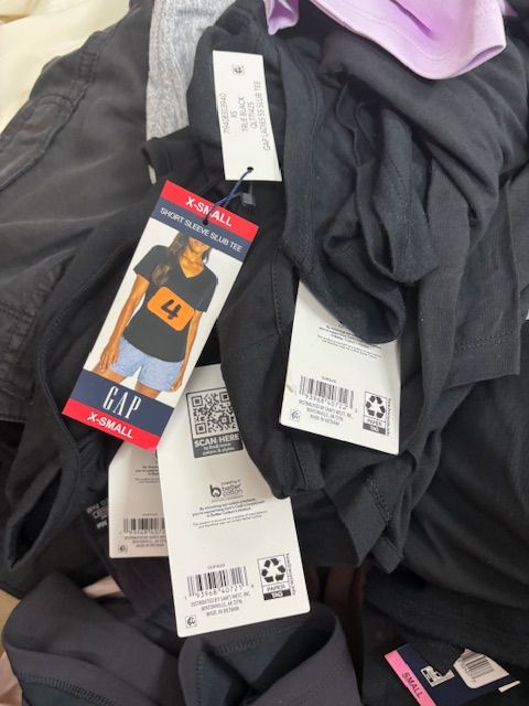 BULK-SAMS CLUB CLOTHING: WOMENS X 50 PIECES