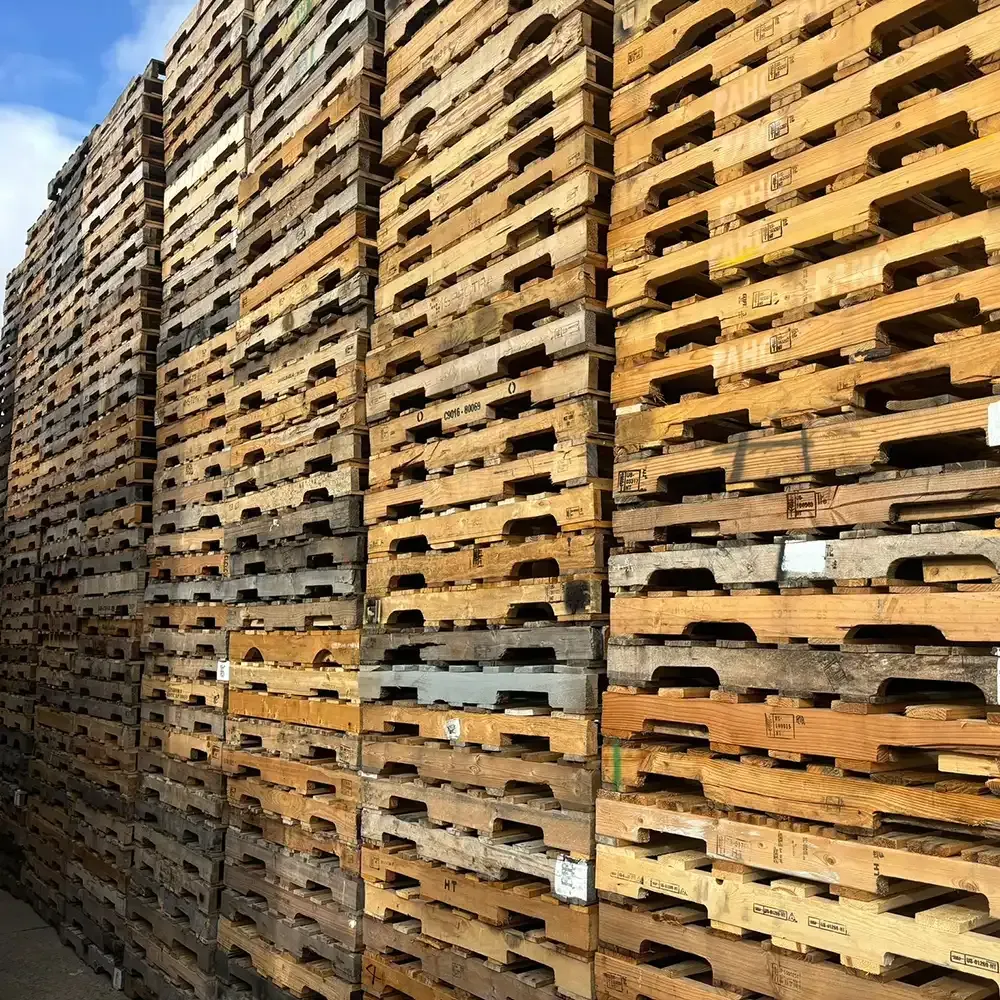 Recycled timber export cut out pallets for sale in Ballarat