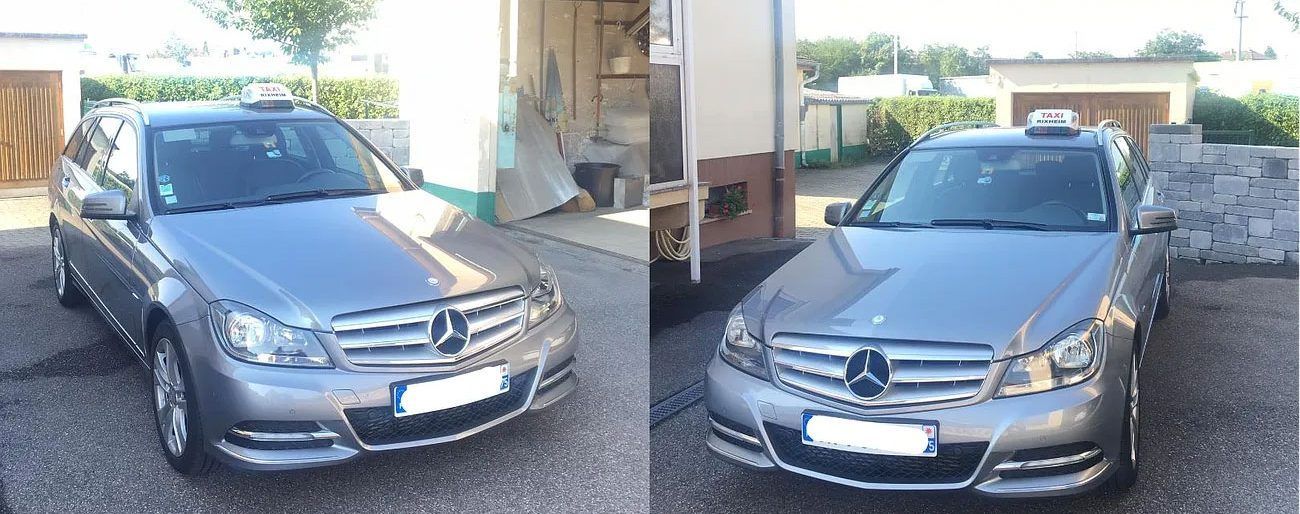 Une voiture Mercedes Benz est garée devant un garage.