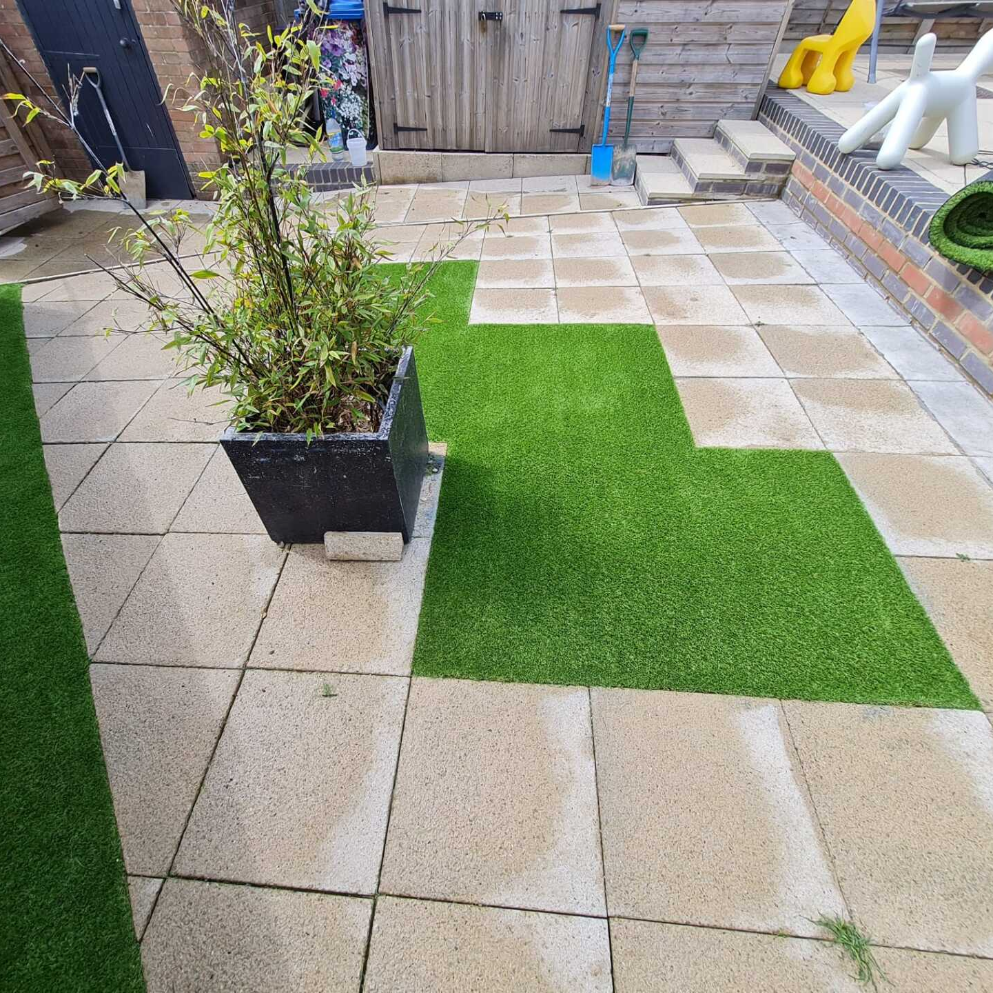 Best artificial grass lawn and landscaping specialist in cornard, sudbury suffolk area, DSB Grass
