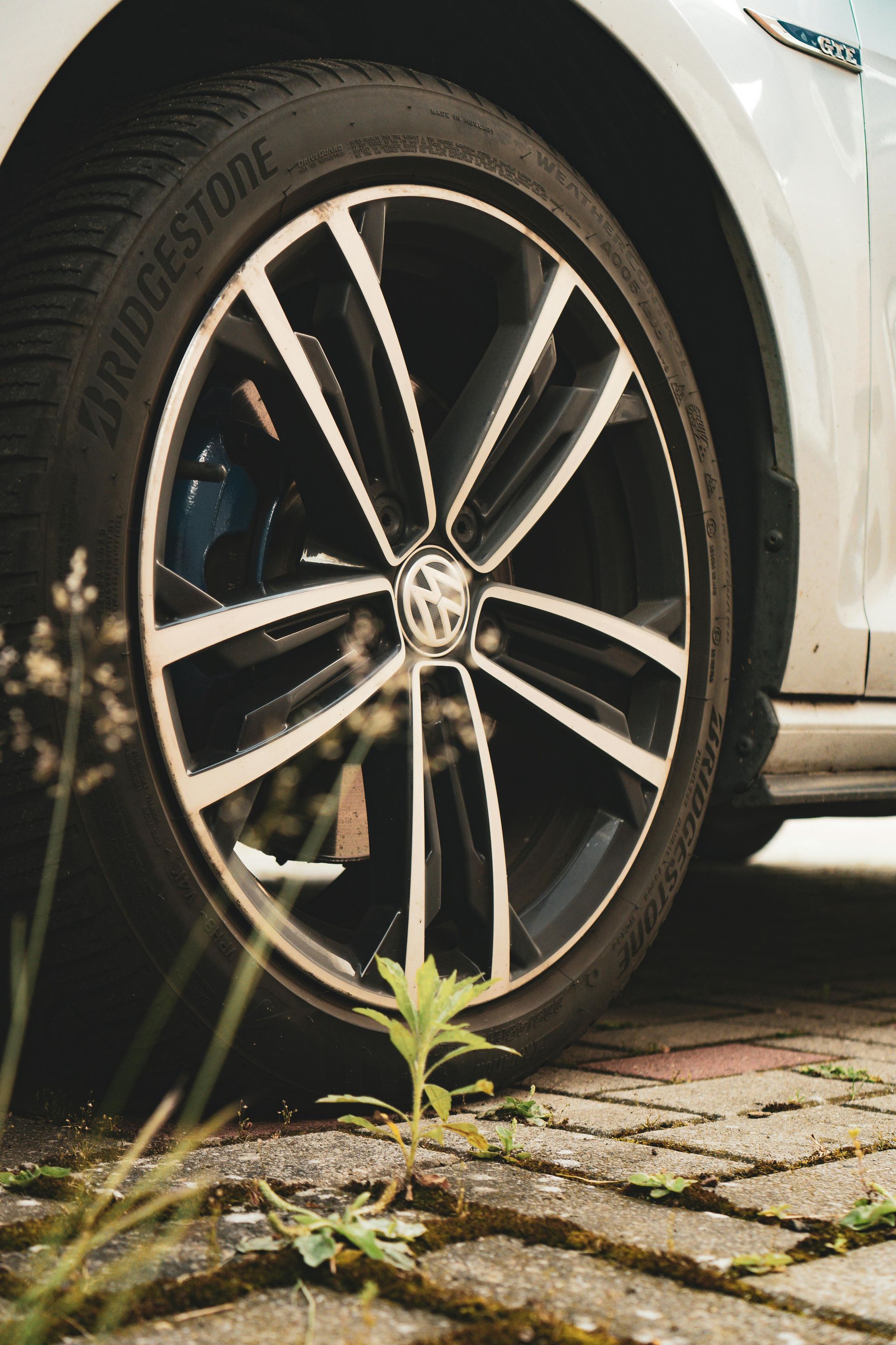 car tire | MR Automotive