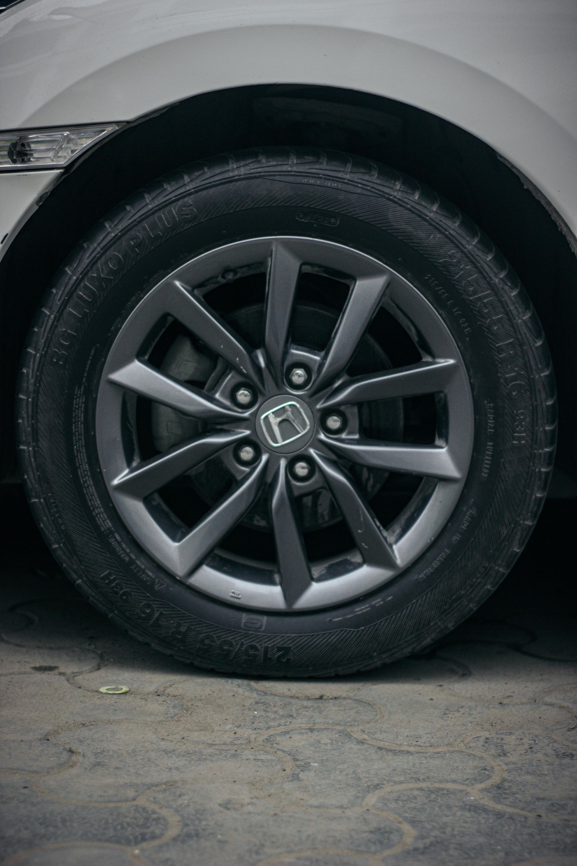 car tire with tire rotation