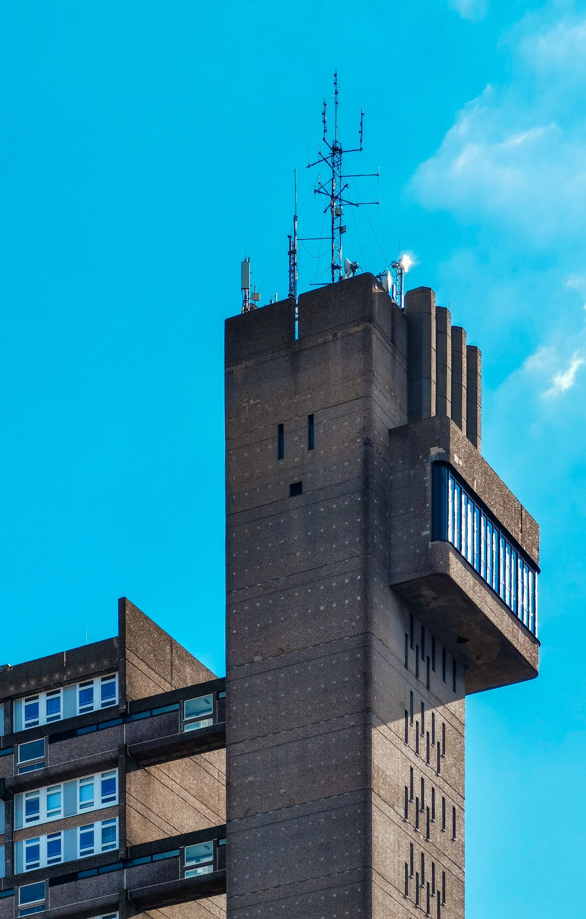 Yet another brutalist building - picture provided by Unsplash