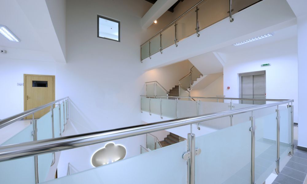 The Benefits of Installing Glass Guardrails in the Workplace
