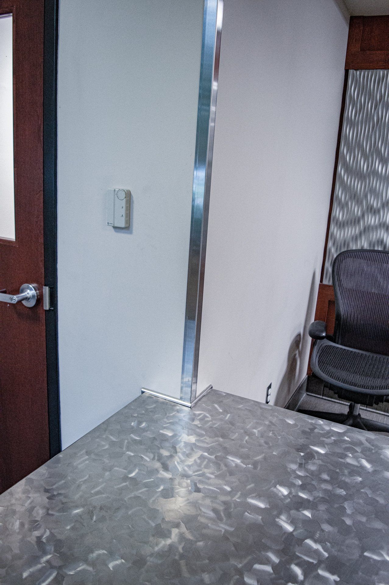 custom polished stainless steel wall cornerguard